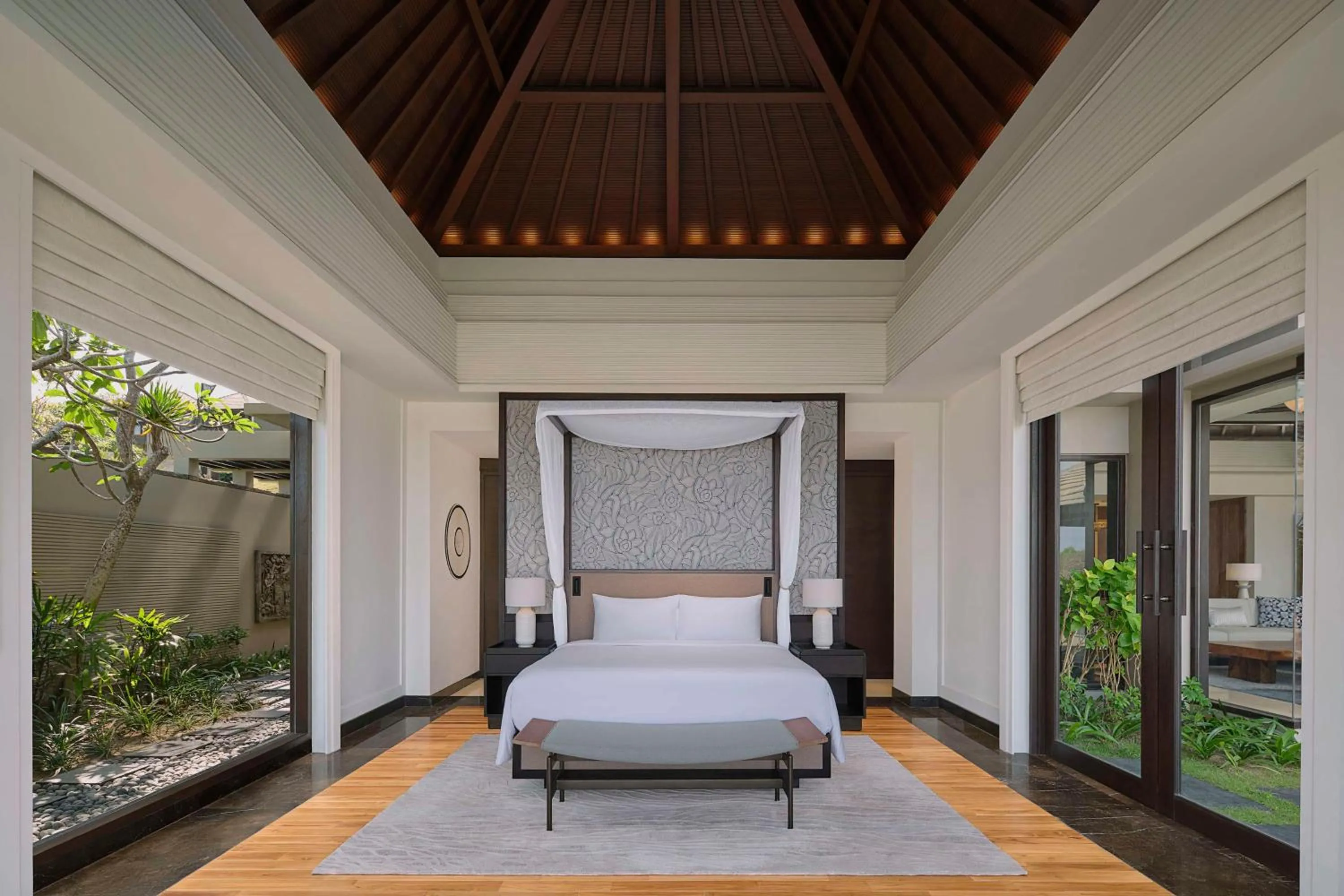 Bed in Umana Bali, LXR Hotels & Resorts