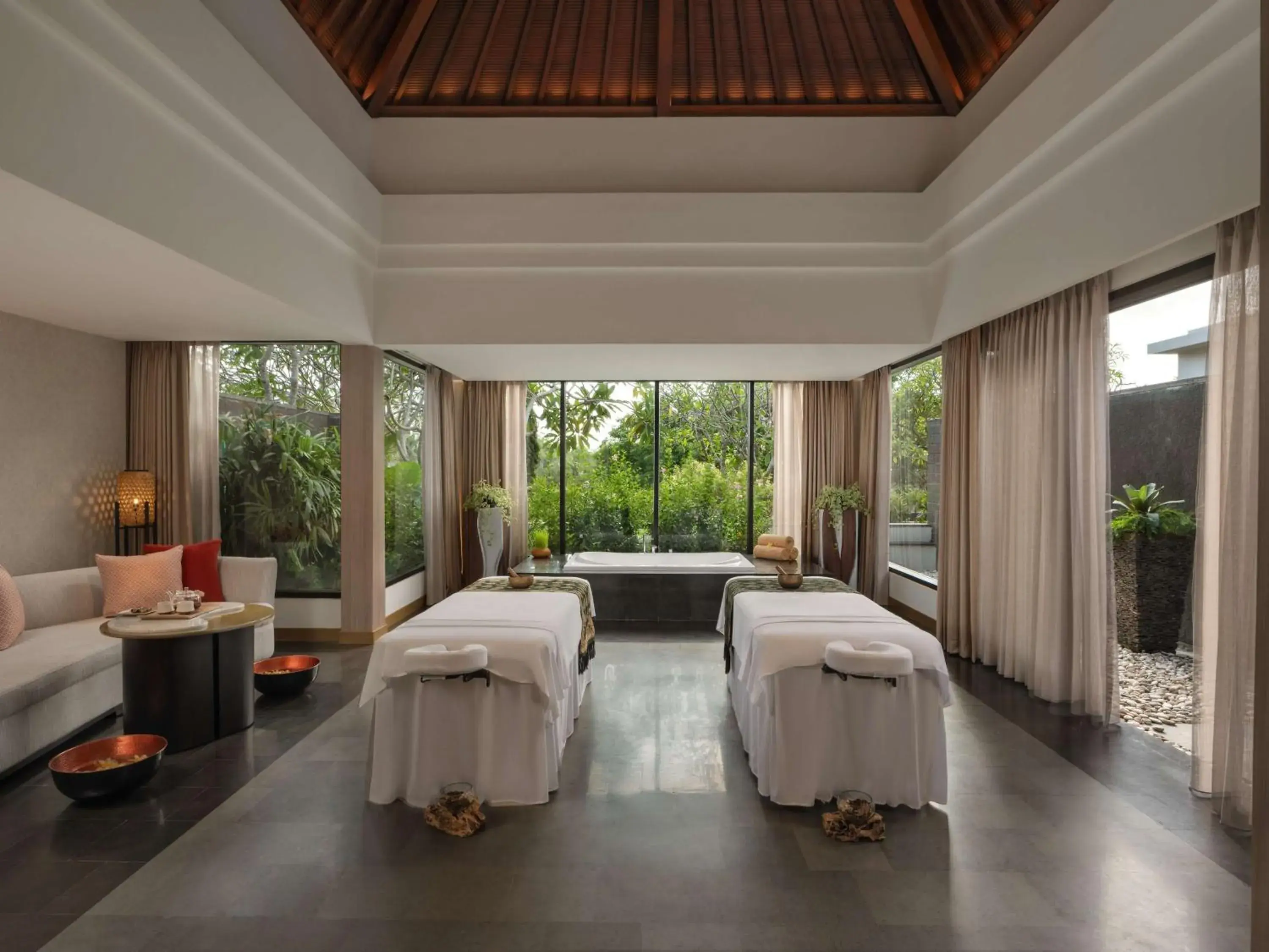 Spa and wellness centre/facilities in Umana Bali, LXR Hotels & Resorts by Hilton Spa and wellness centre/facilities in Umana Bali, LXR Hotels & Resorts by Hilton