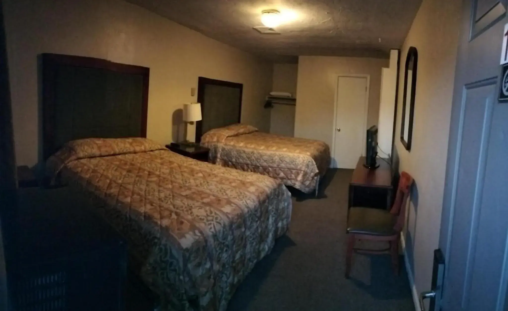 Bedroom, Bed in Budget Lodge by OYO Portland West Bedroom, Bed in Budget Lodge by OYO Portland West