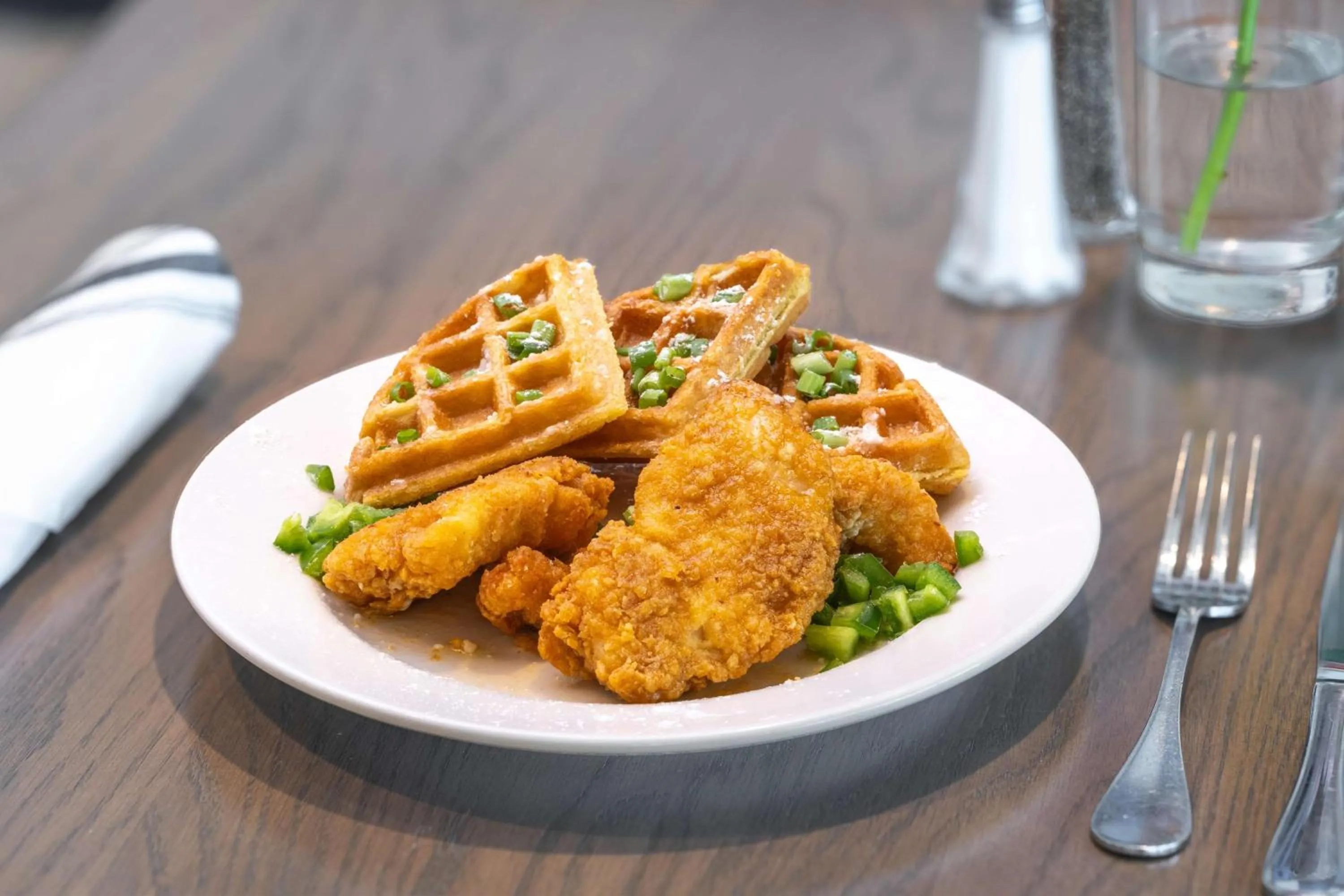 Food and drinks in Best Western Premier - The Tides