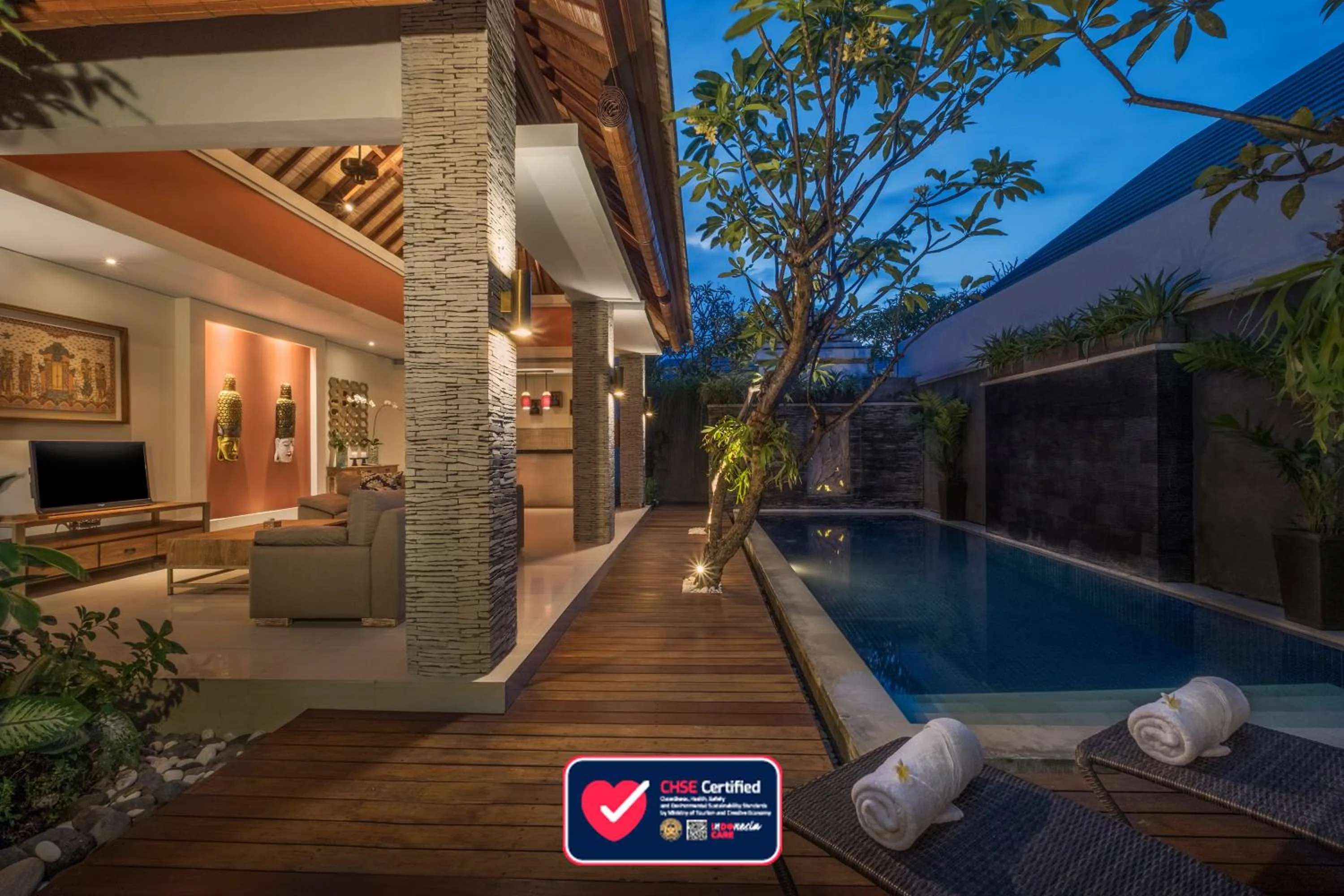 Garden view in The Wolas Villas