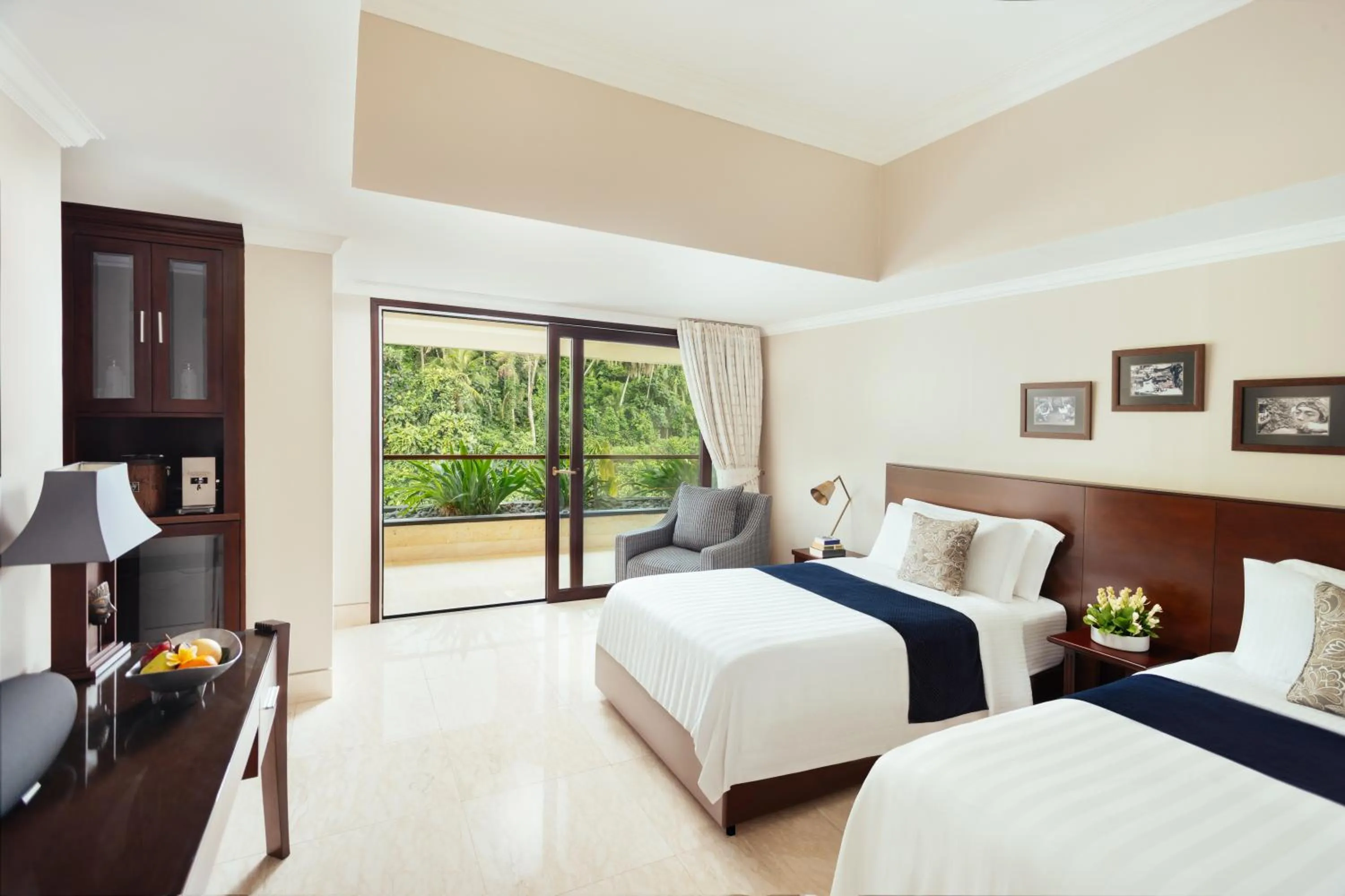 Bedroom, Bed in Viceroy Bali