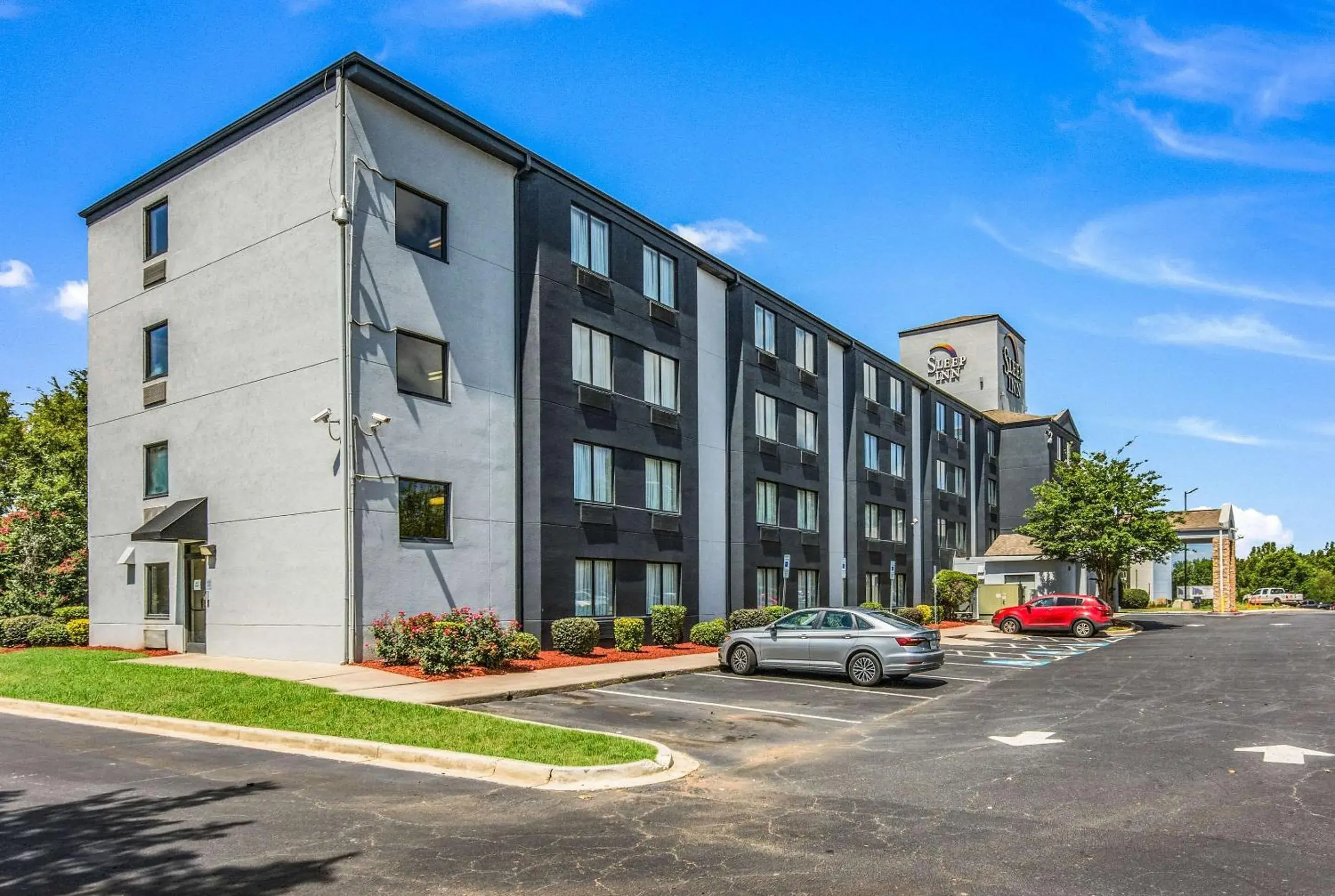 Property building in Sleep Inn Fort Mill near Carowinds Blvd Property building in Sleep Inn Fort Mill near Carowinds Blvd