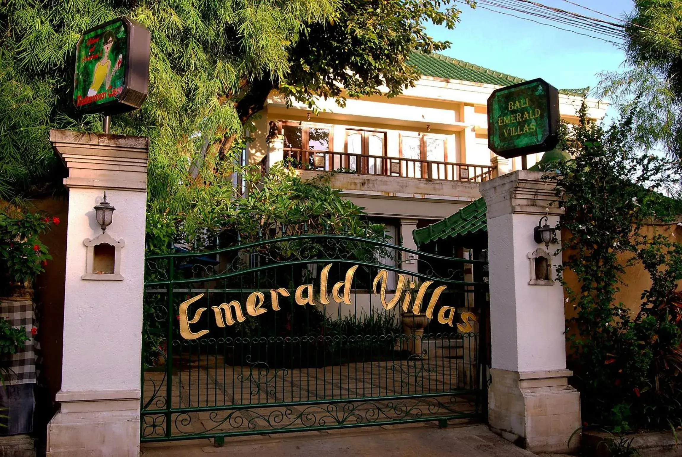 Facade/entrance in Bali Emerald Villas Facade/entrance in Bali Emerald Villas