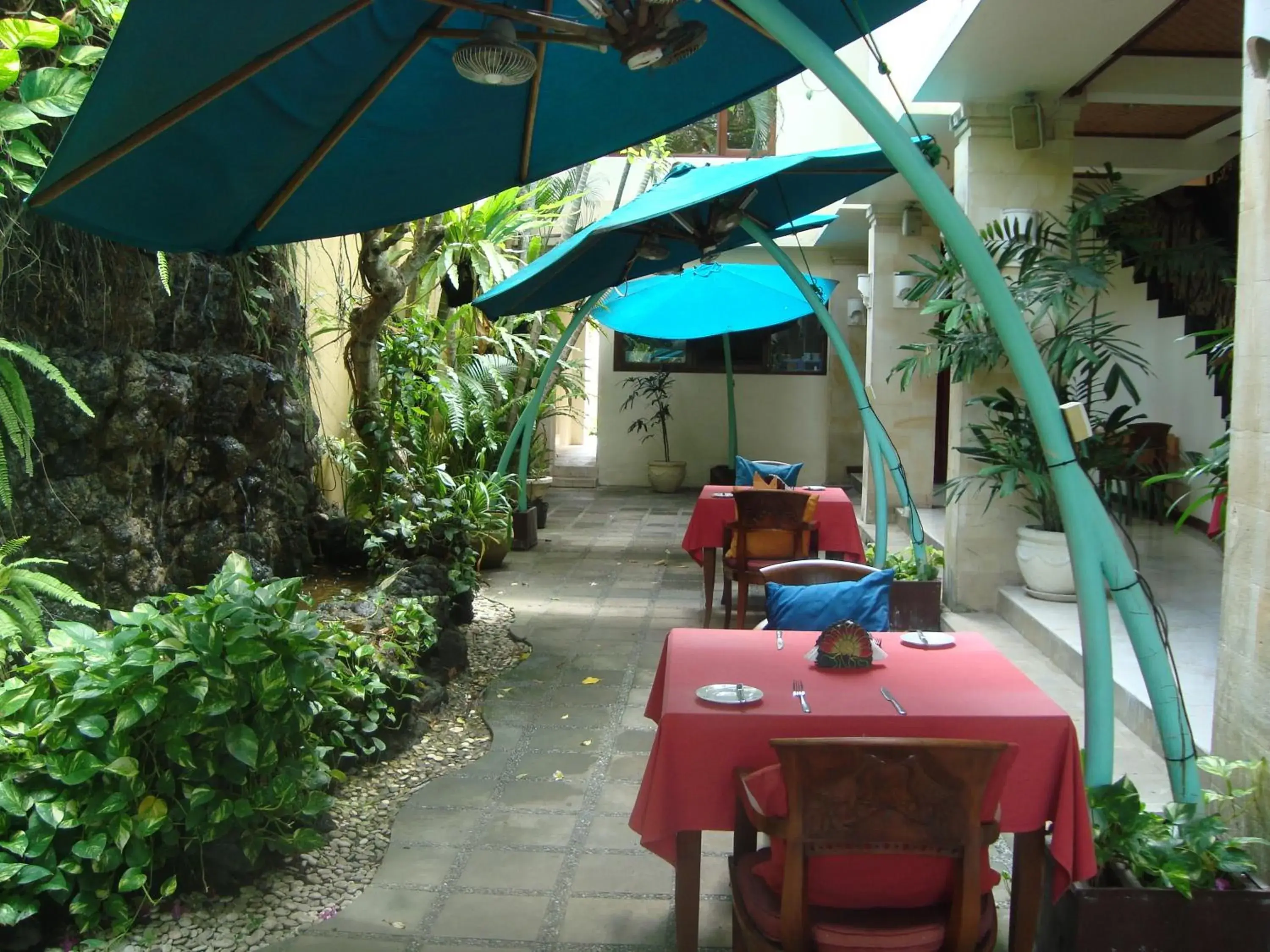 Restaurant/places to eat in Bali Emerald Villas Restaurant/places to eat in Bali Emerald Villas