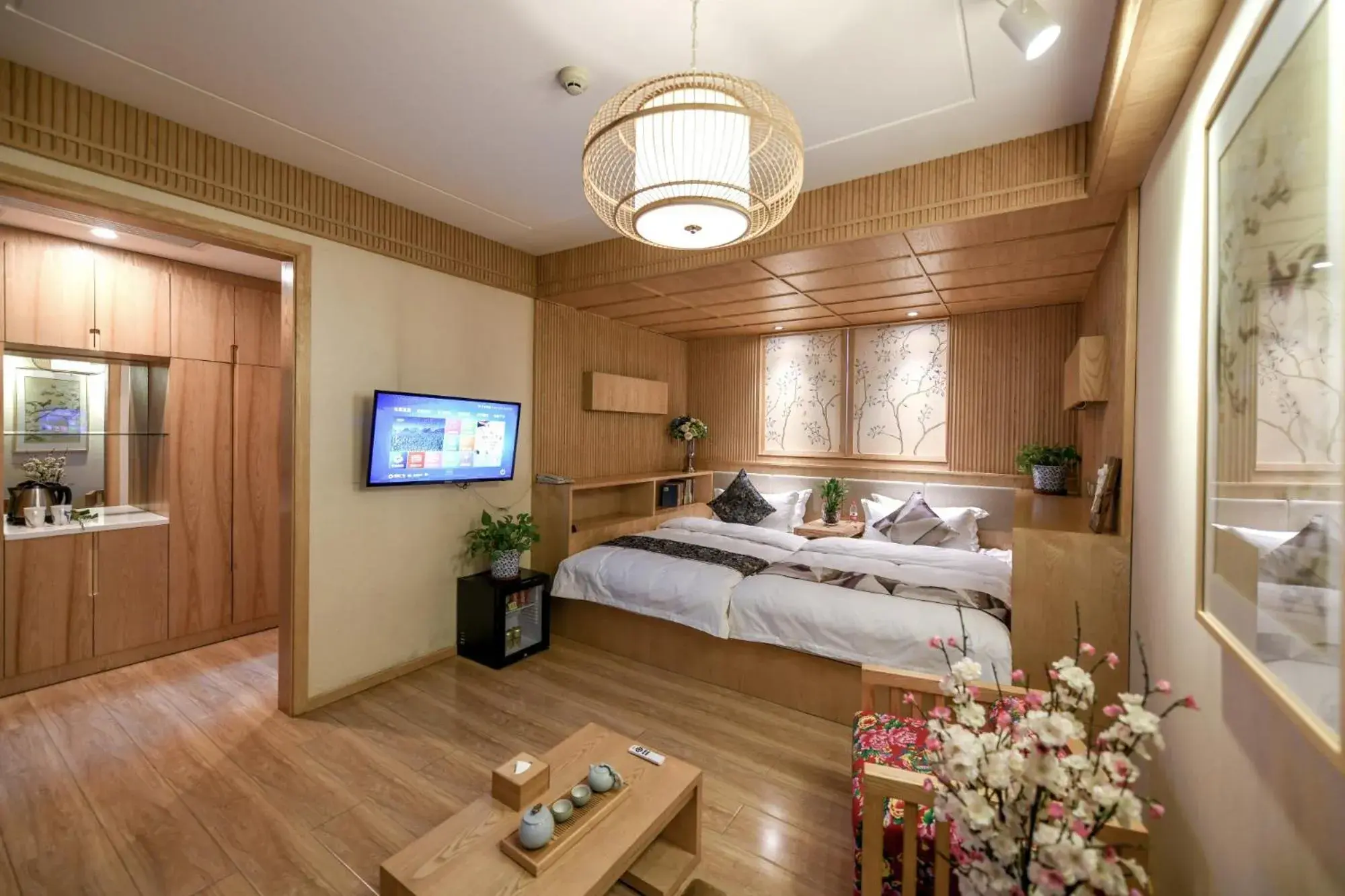 Deluxe Family King-bed Room - Free Train Station Pick-up in Water Hotel, Pingyao Deluxe Family King-bed Room - Free Train Station Pick-up in Water Hotel, Pingyao