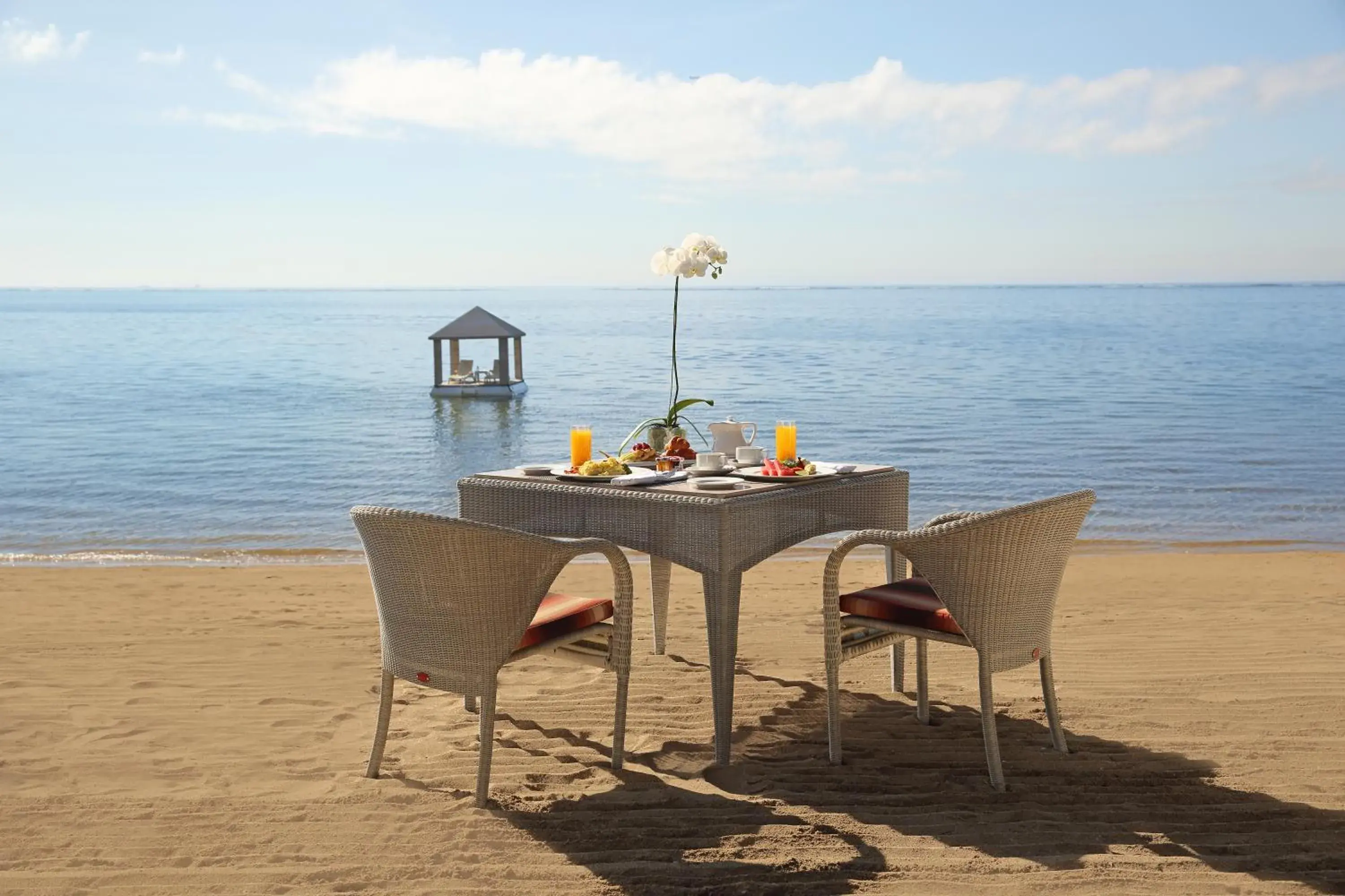 Restaurant/places to eat in Puri Santrian Beach Resort And Spa Restaurant/places to eat in Puri Santrian Beach Resort And Spa