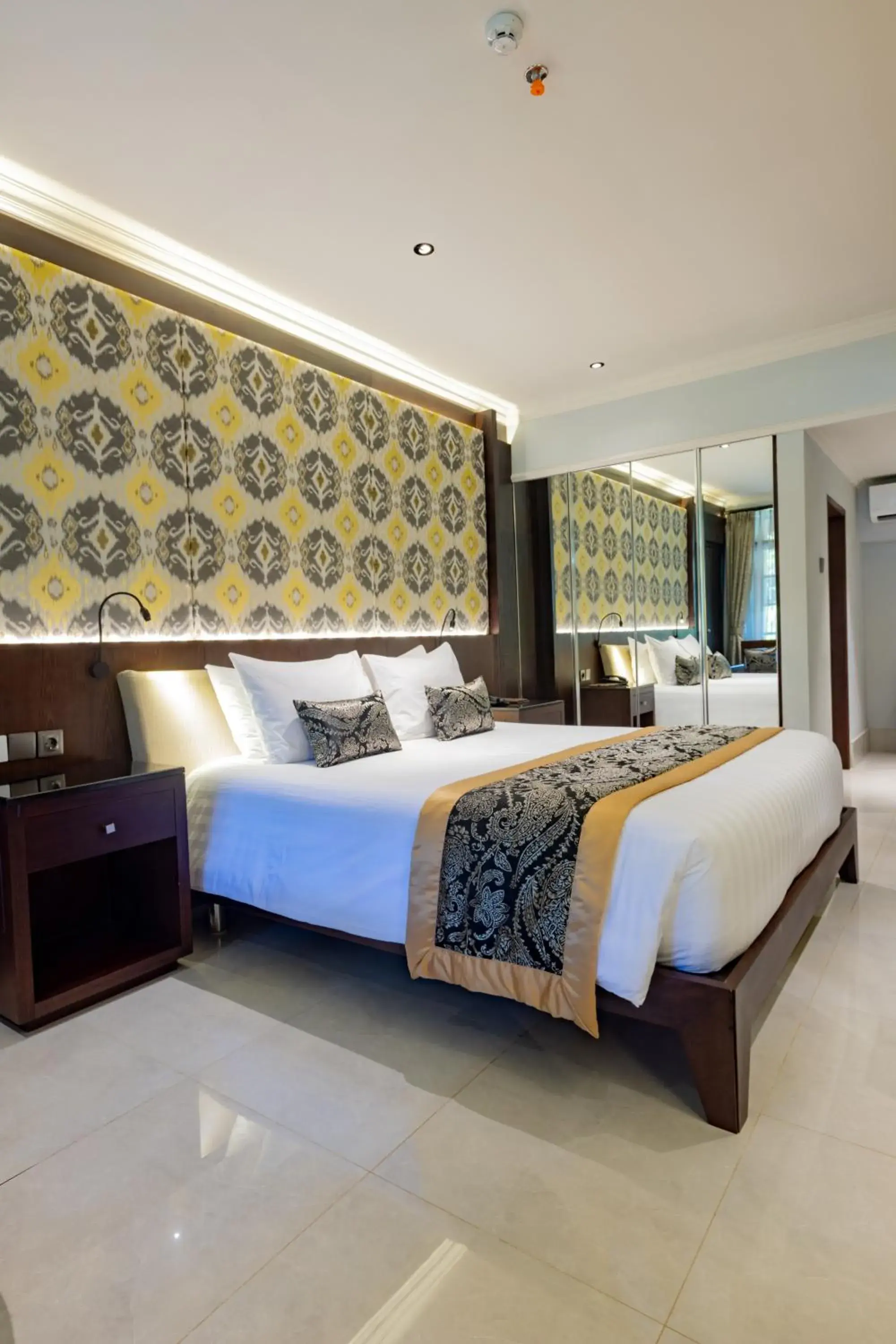 Bedroom, Bed in Puri Santrian Beach Resort And Spa Bedroom, Bed in Puri Santrian Beach Resort And Spa