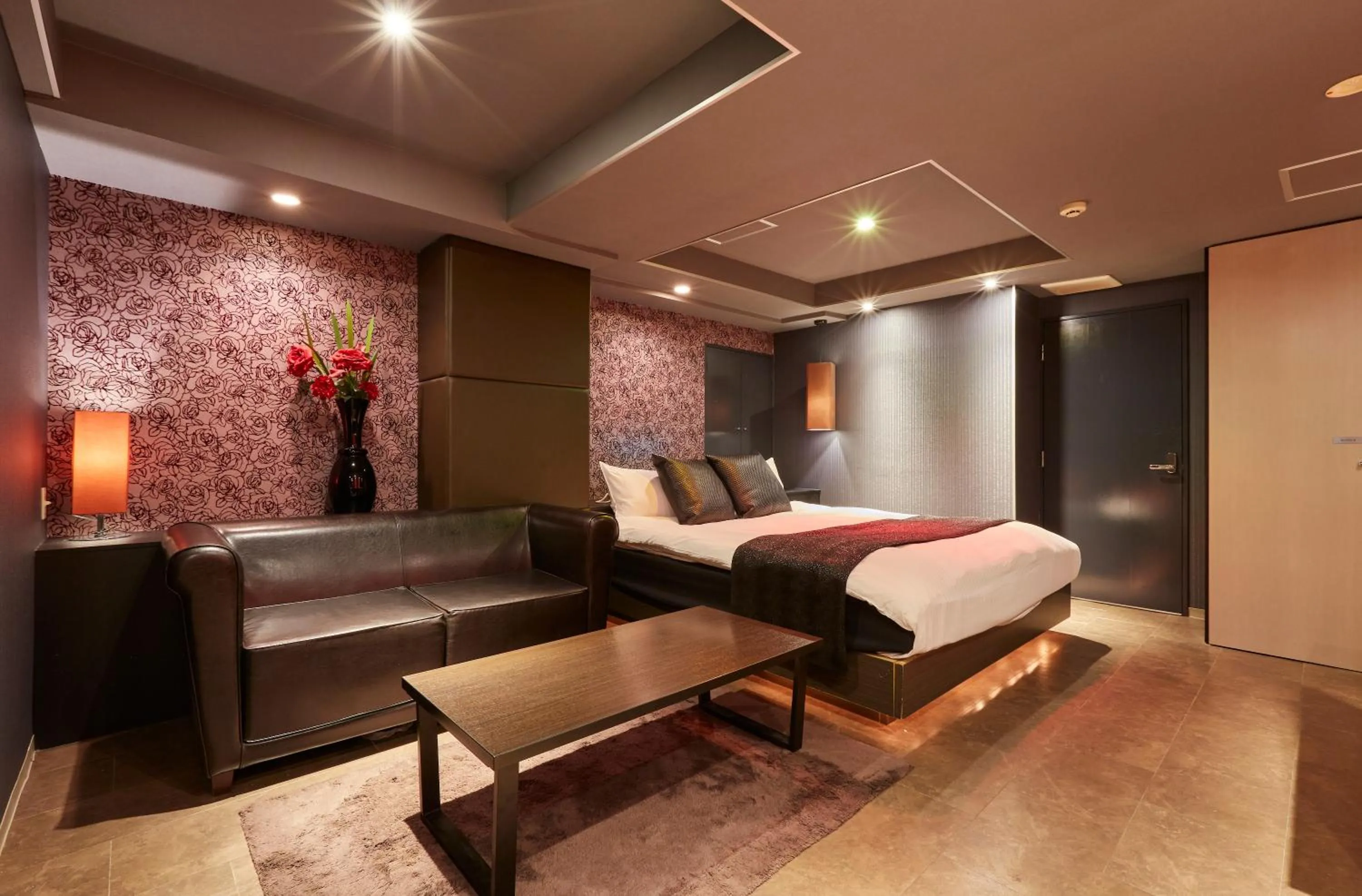 Photo of the whole room, Bed in HOTEL LOVE