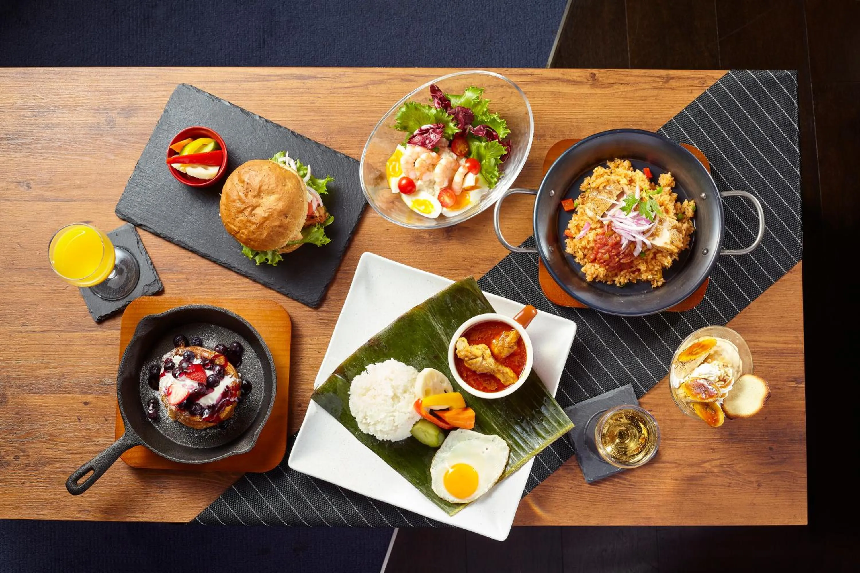 Restaurant/places to eat in HOTEL LOVE