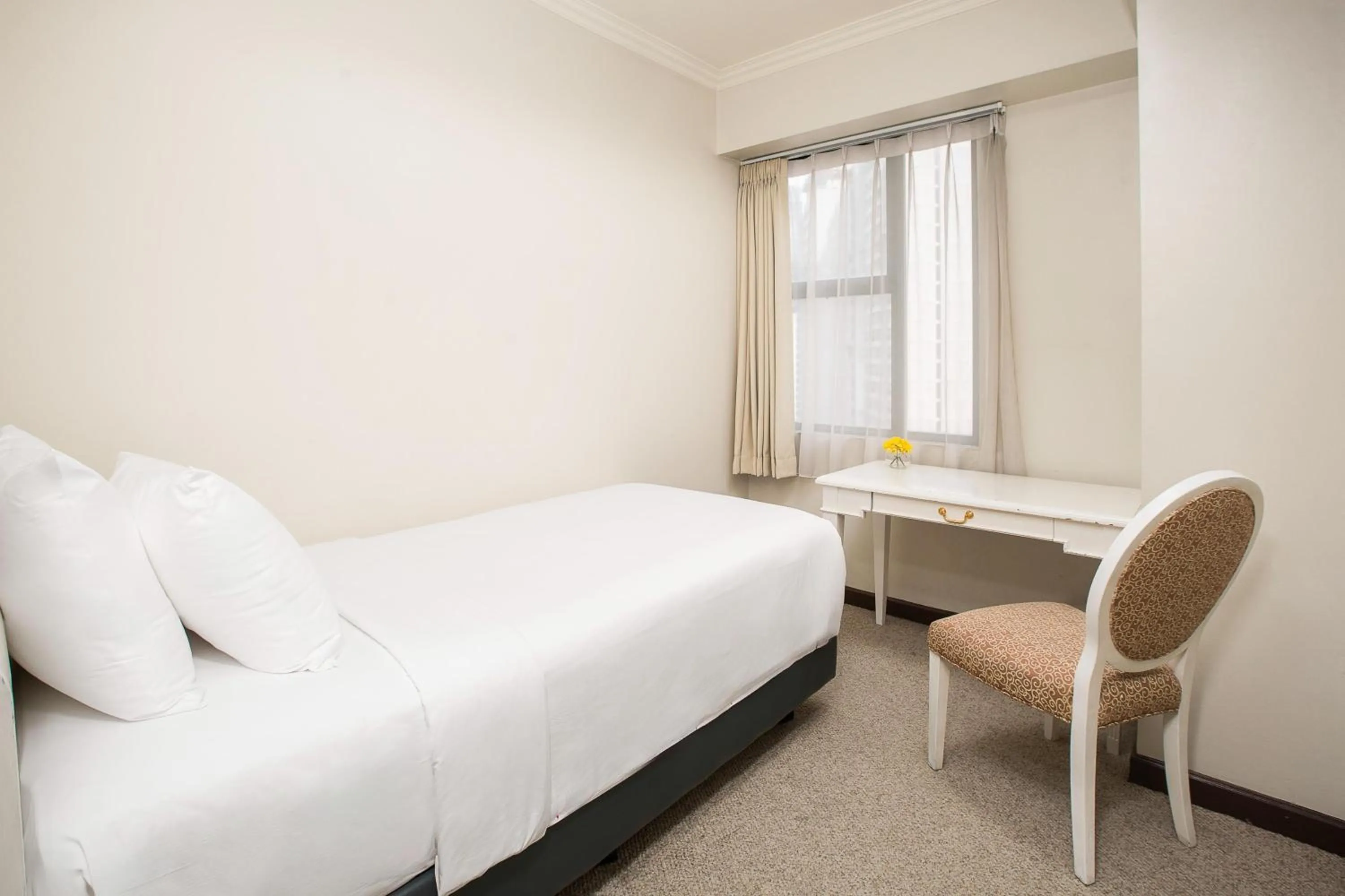 Bed in Aryaduta Suite Semanggi