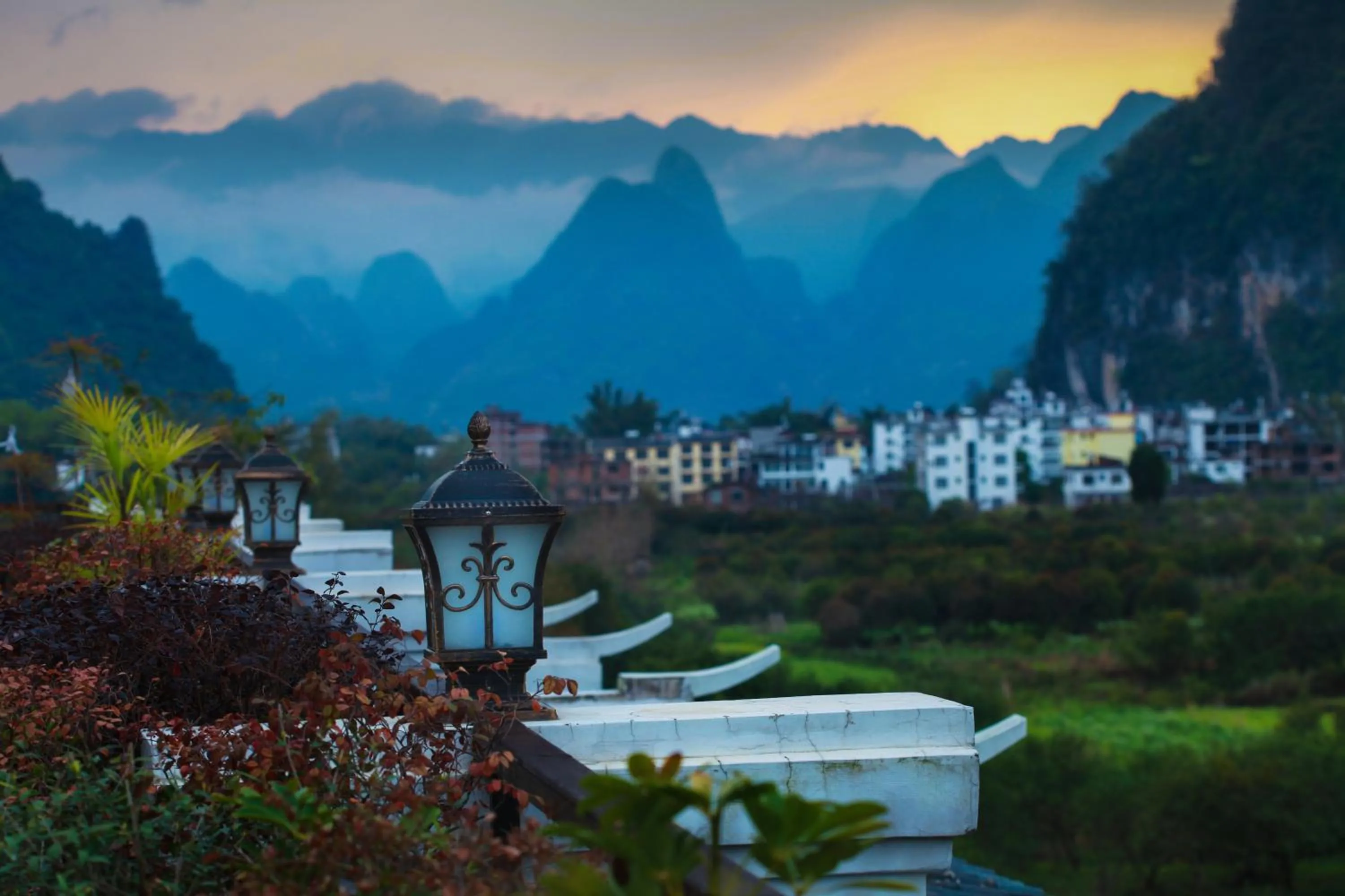 Yangshuo Lijiang Island Riverside Resort -Free pick up service and local guide walking along the river