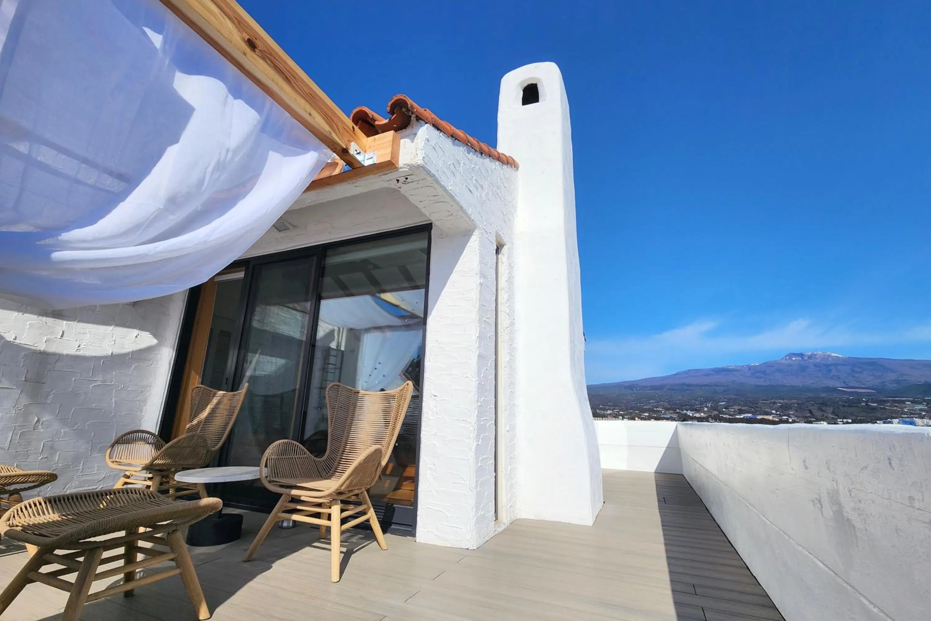 Balcony/Terrace in Palm Tree Villa