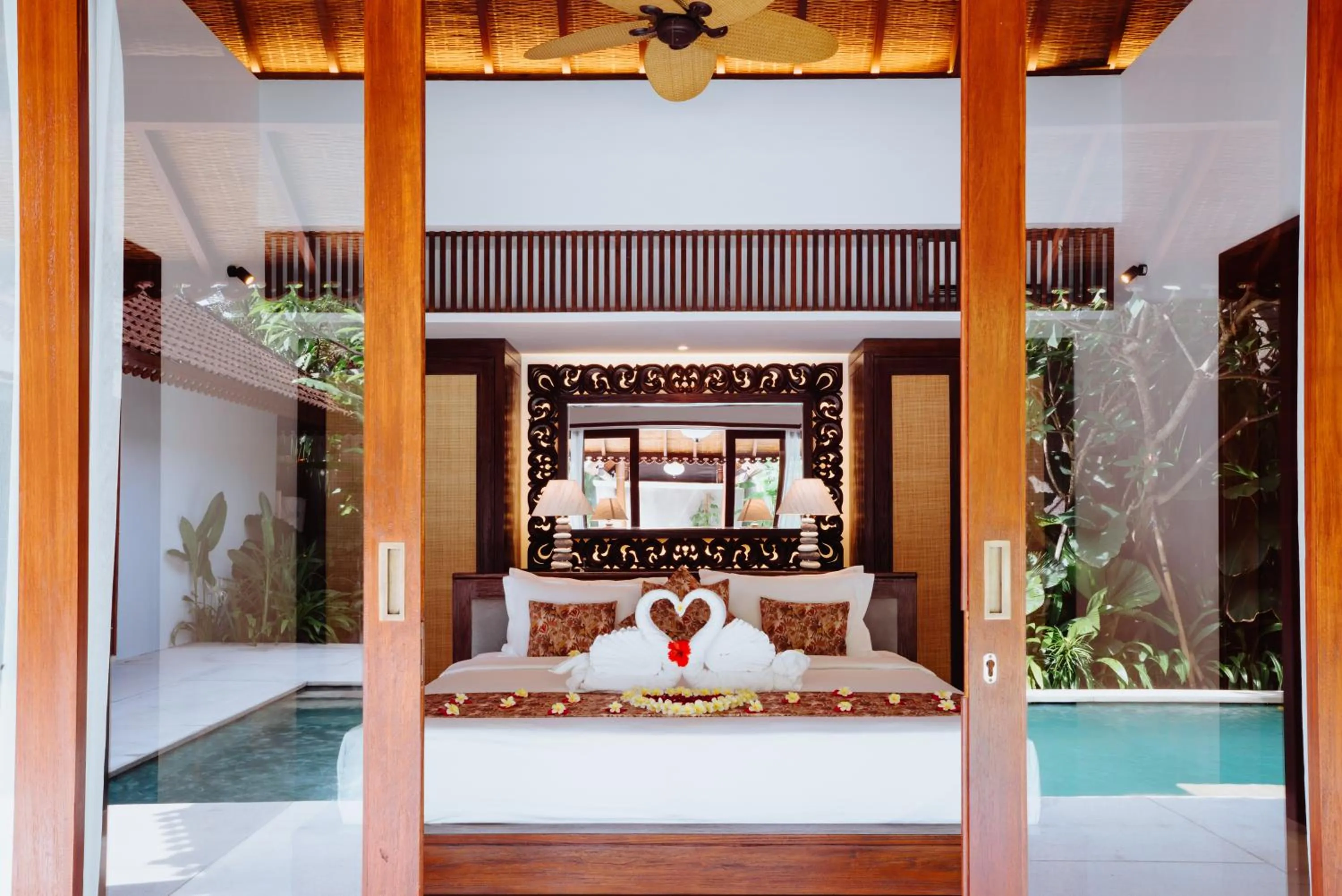 Bed in Aria Exclusive Villas & SPA