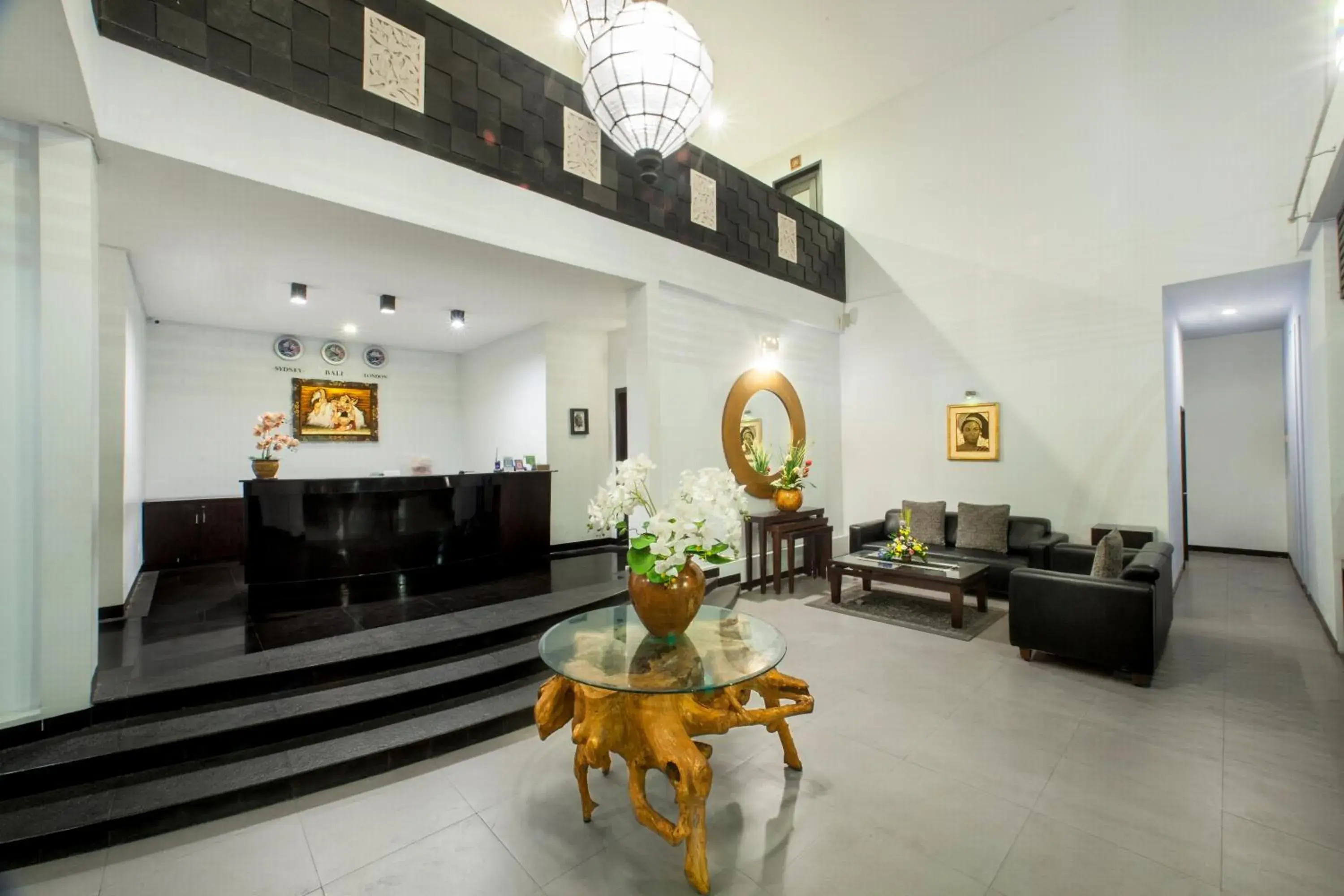 Living room in The Radiant Hotel Living room in The Radiant Hotel