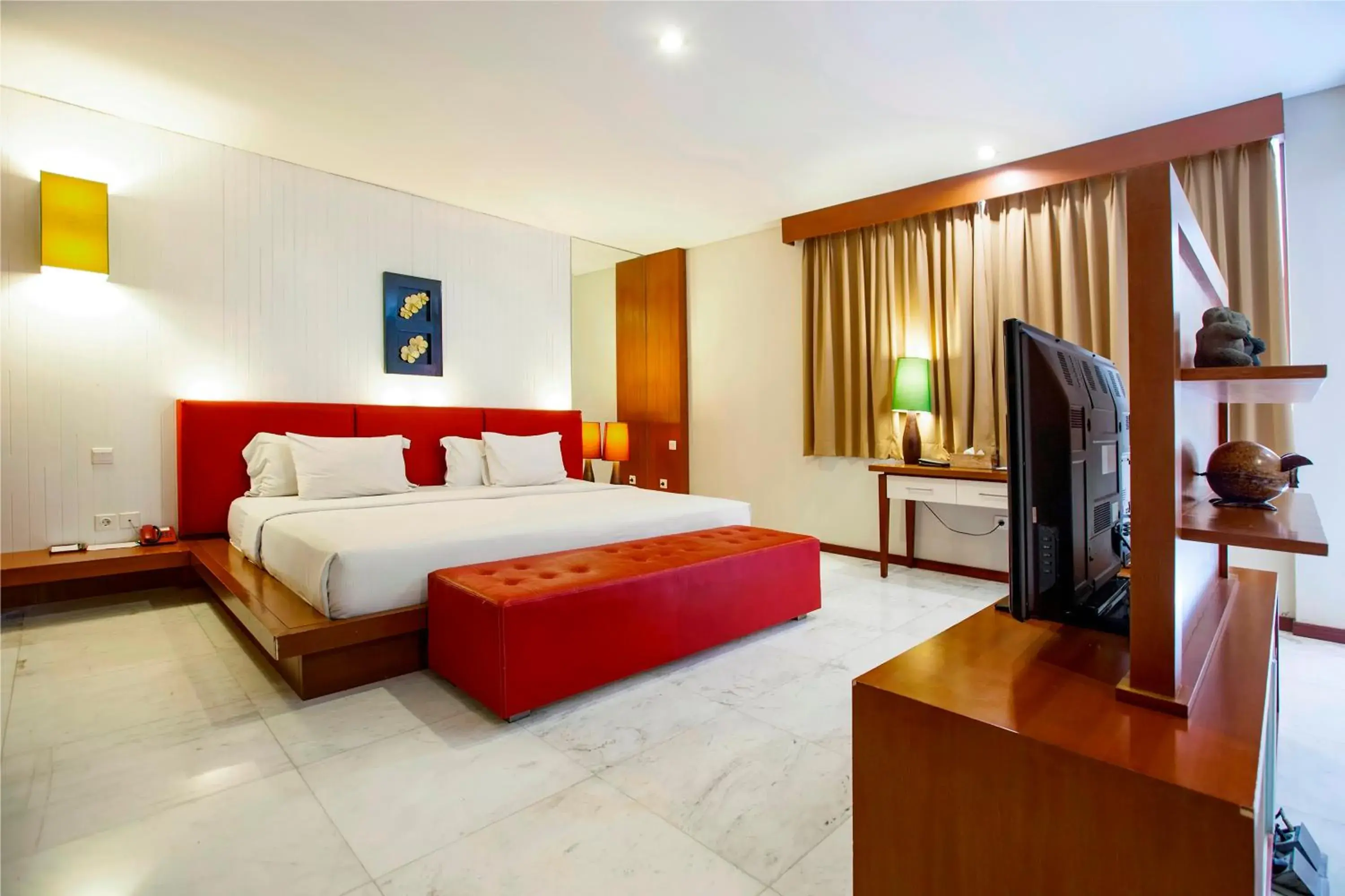 TV and multimedia, Bed in Abi Bali Resort and Villa TV and multimedia, Bed in Abi Bali Resort and Villa