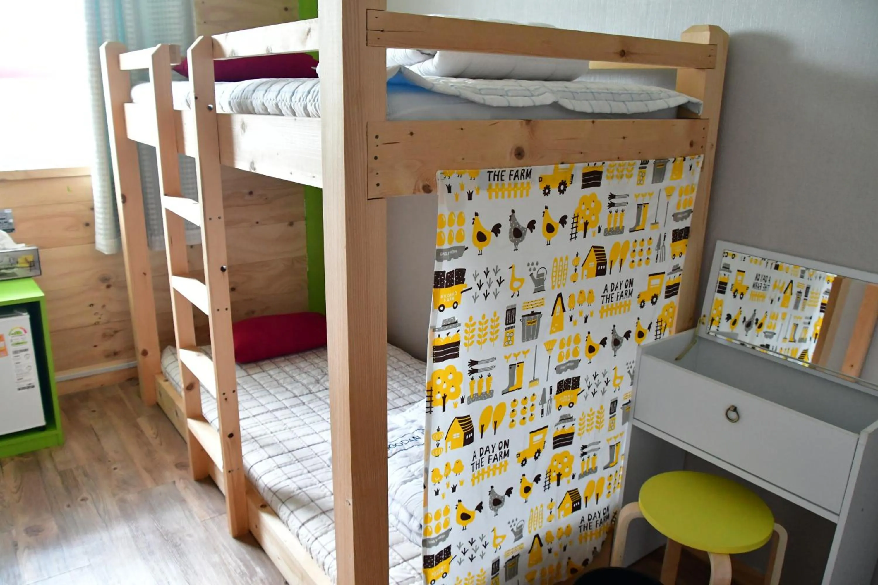 Shower, Bed in Nogodan Guesthouse and Hotel