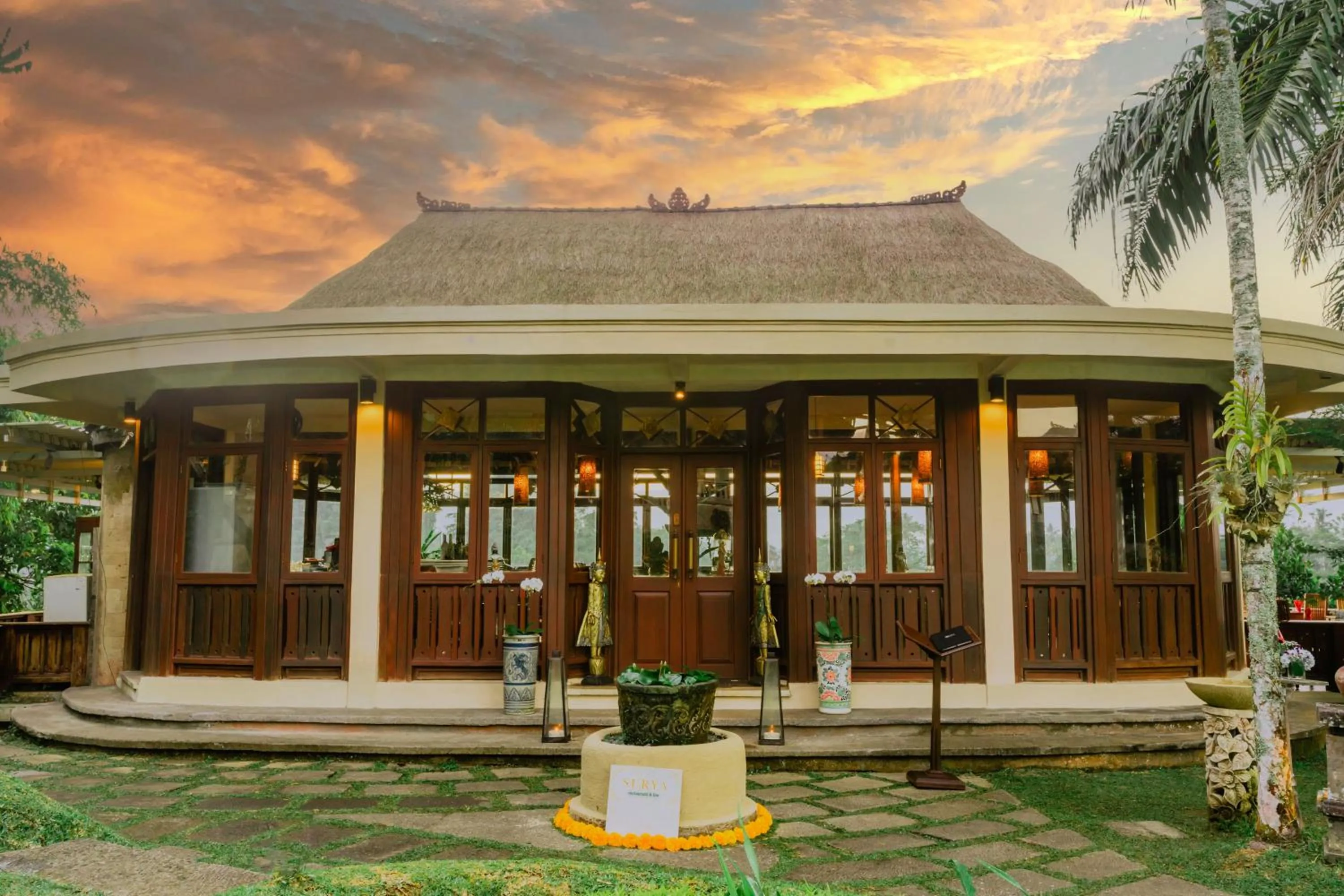 Restaurant/places to eat in Bagus Jati Health & Wellbeing Retreat