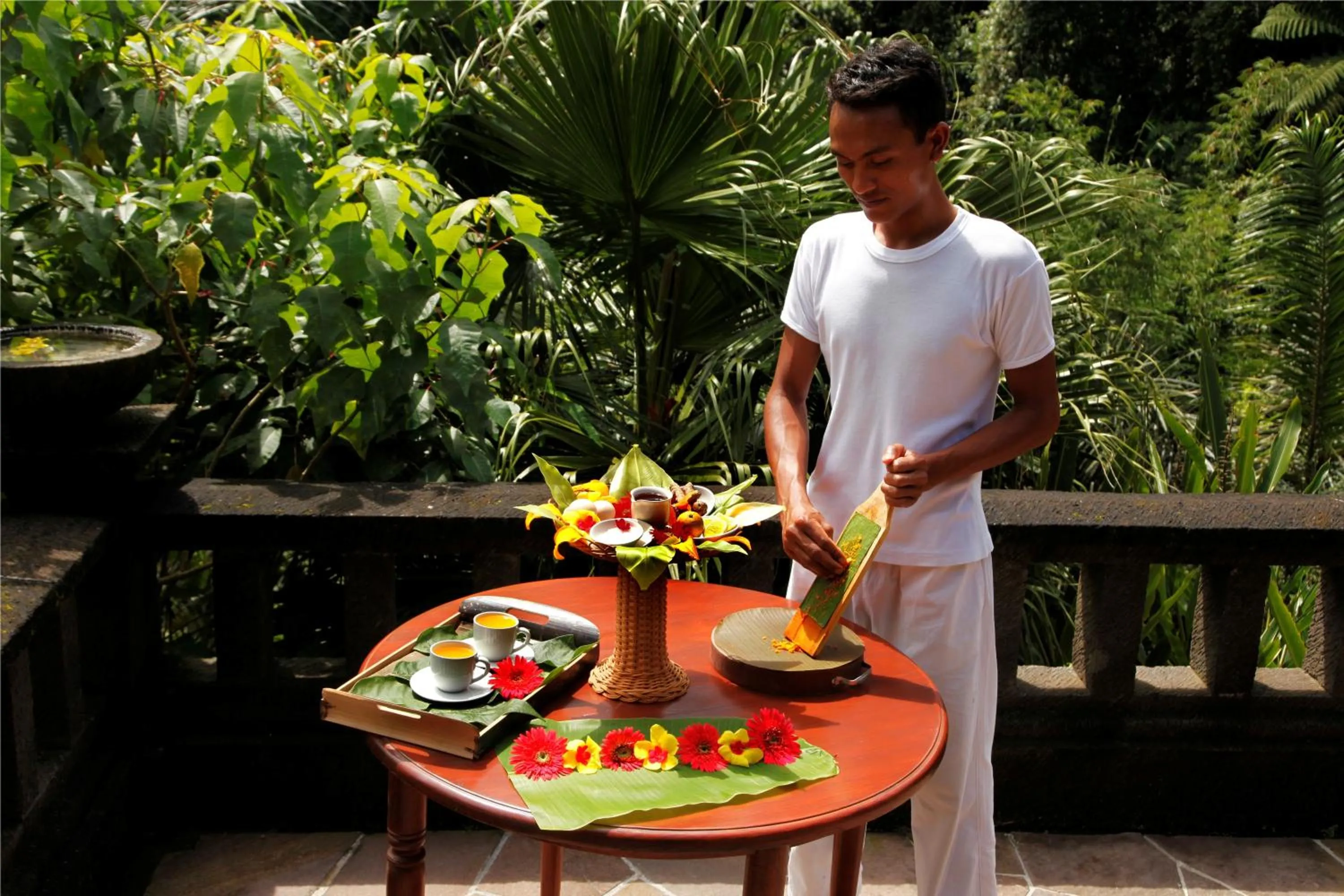 Staff in Bagus Jati Health & Wellbeing Retreat