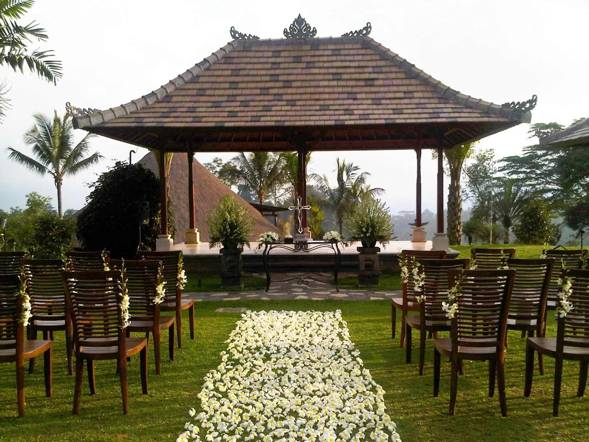 Property building in Bagus Jati Health & Wellbeing Retreat