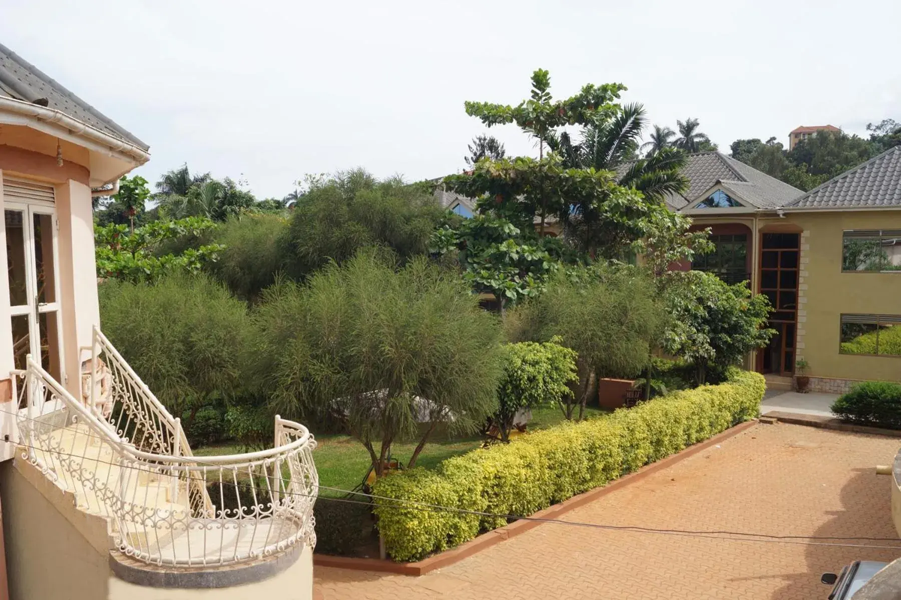 Facade/entrance in Biyem Hotel Facade/entrance in Biyem Hotel