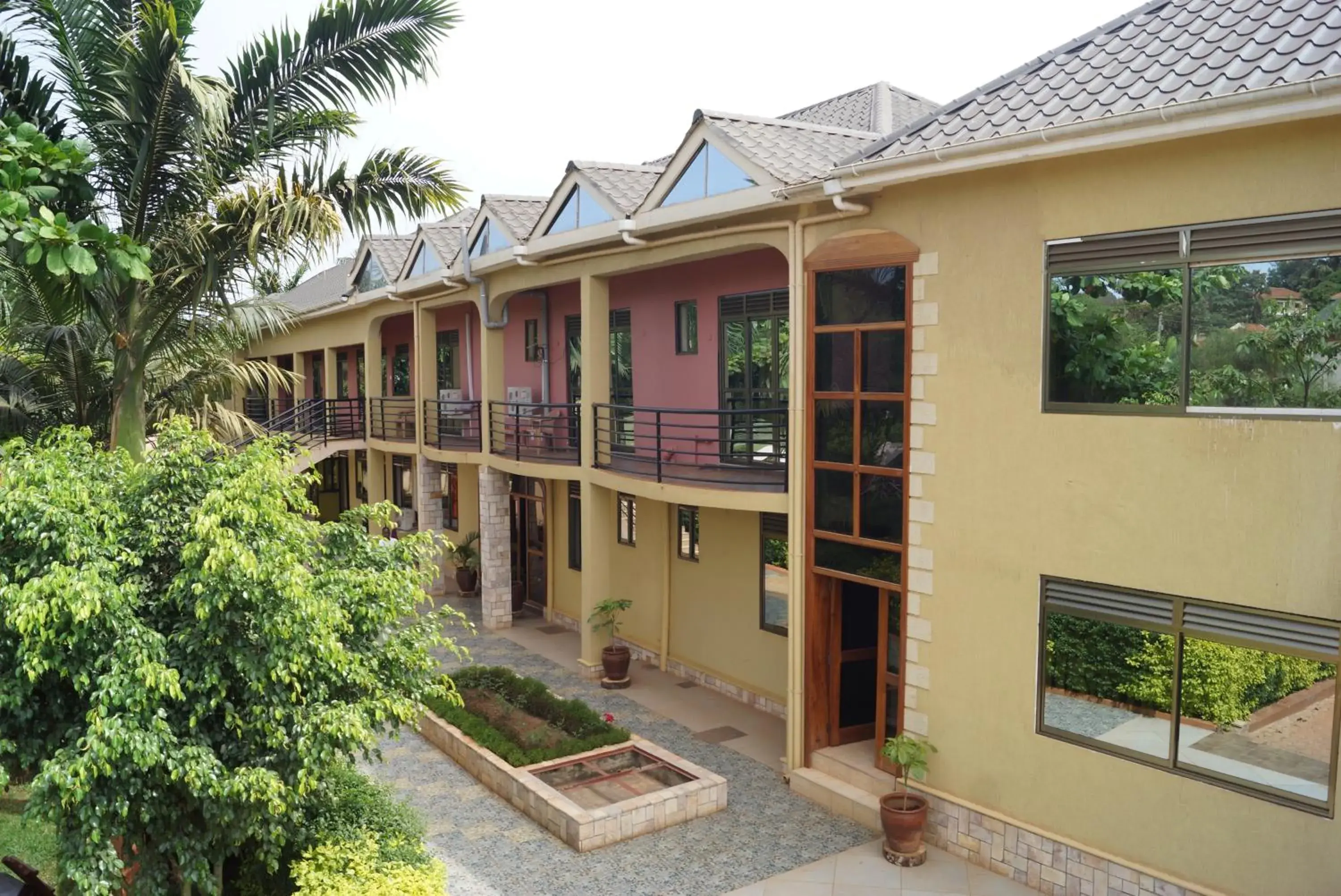 Facade/entrance in Biyem Hotel Facade/entrance in Biyem Hotel