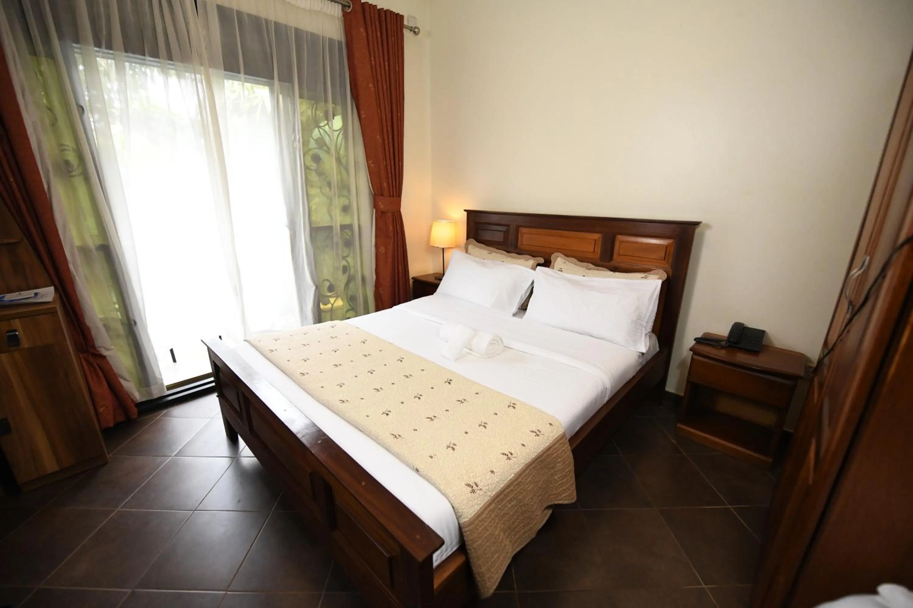 Bed in Biyem Hotel