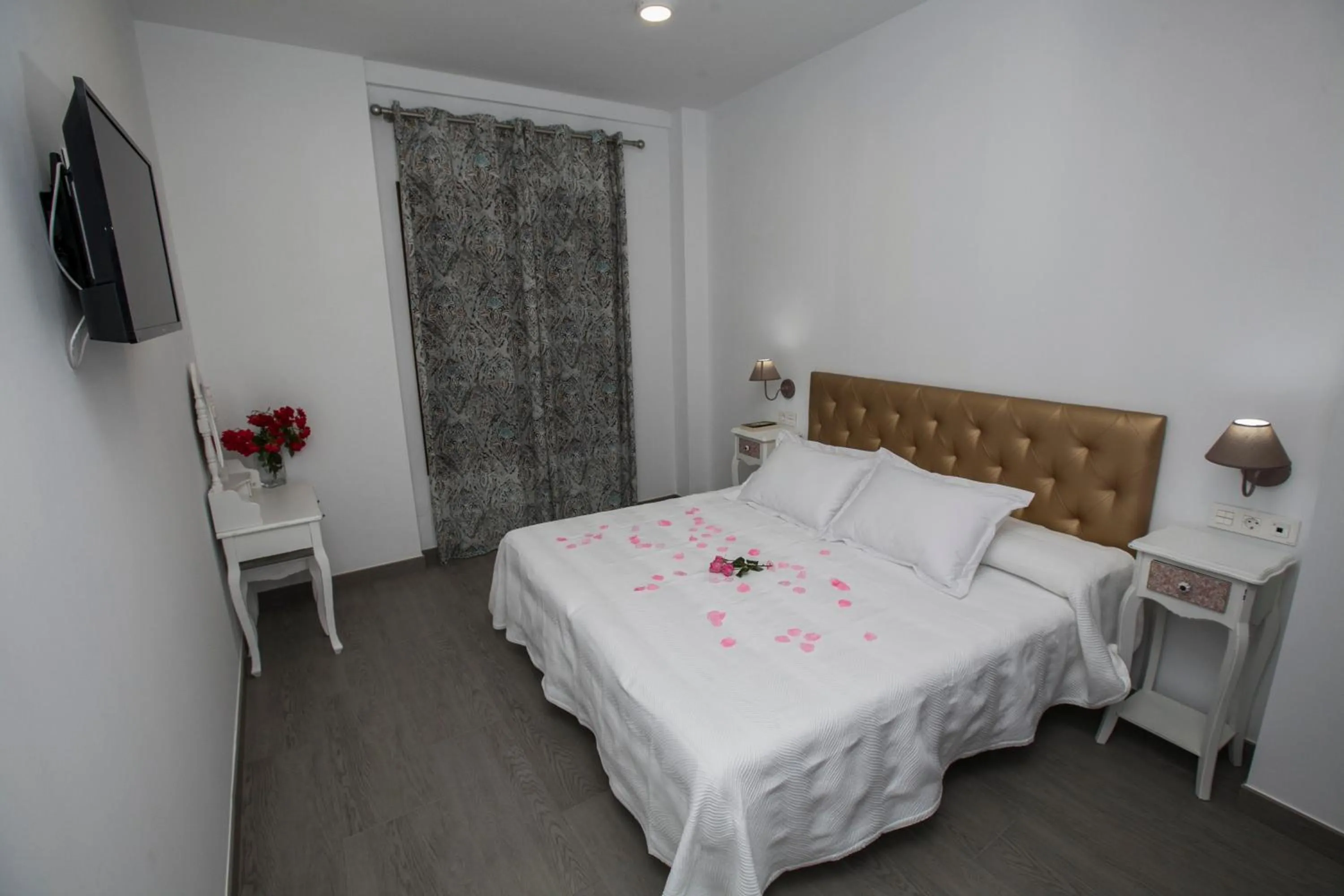 Photo of the whole room, Bed in Hostal Boutique Bajamar