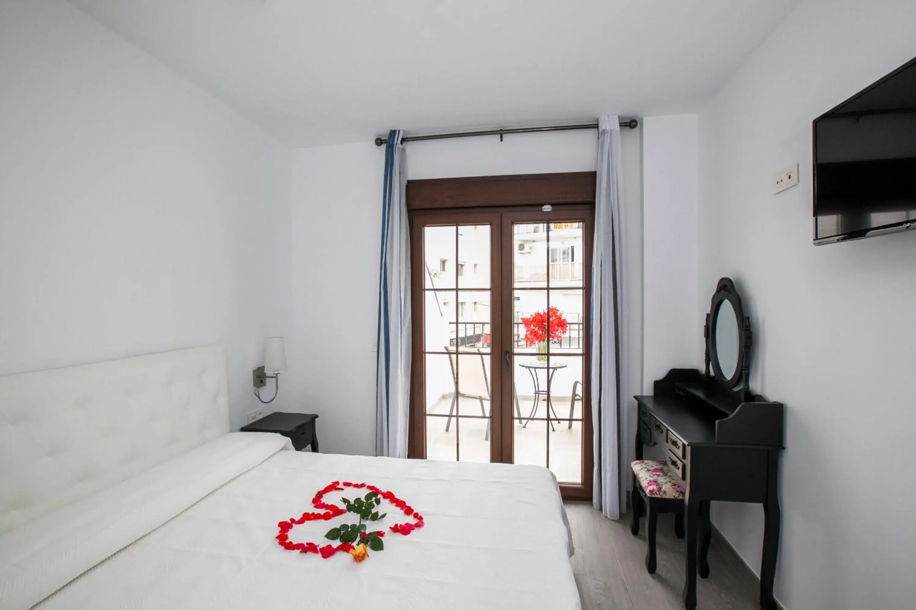 Double Room Single Use in Hostal Boutique Bajamar Double Room Single Use in Hostal Boutique Bajamar