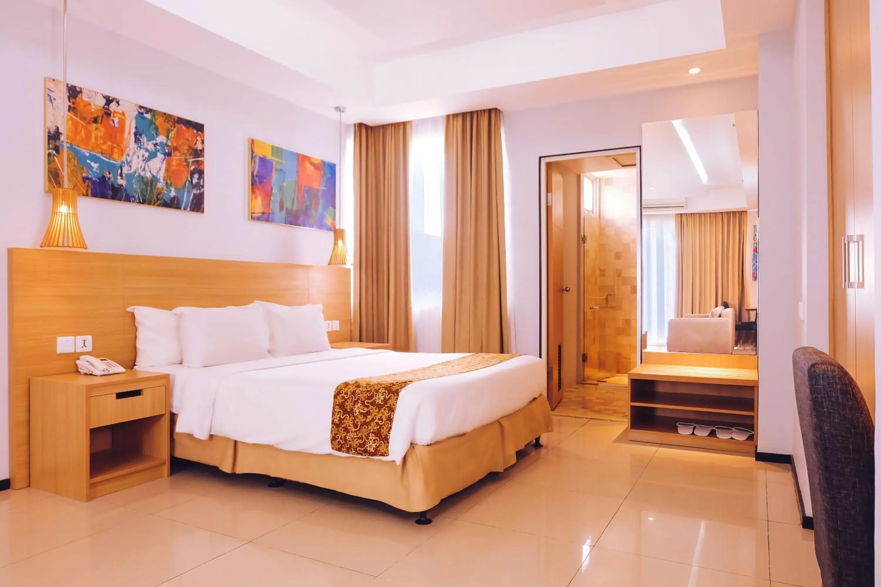 Bedroom, Bed in Golden Tulip Balikpapan Hotel & Suites Bedroom, Bed in Golden Tulip Balikpapan Hotel & Suites