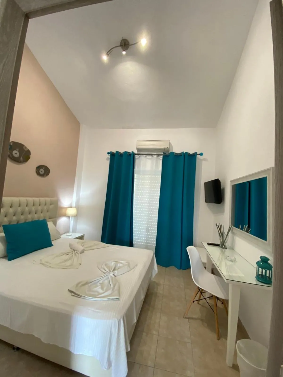 Bed in Christina Apartments