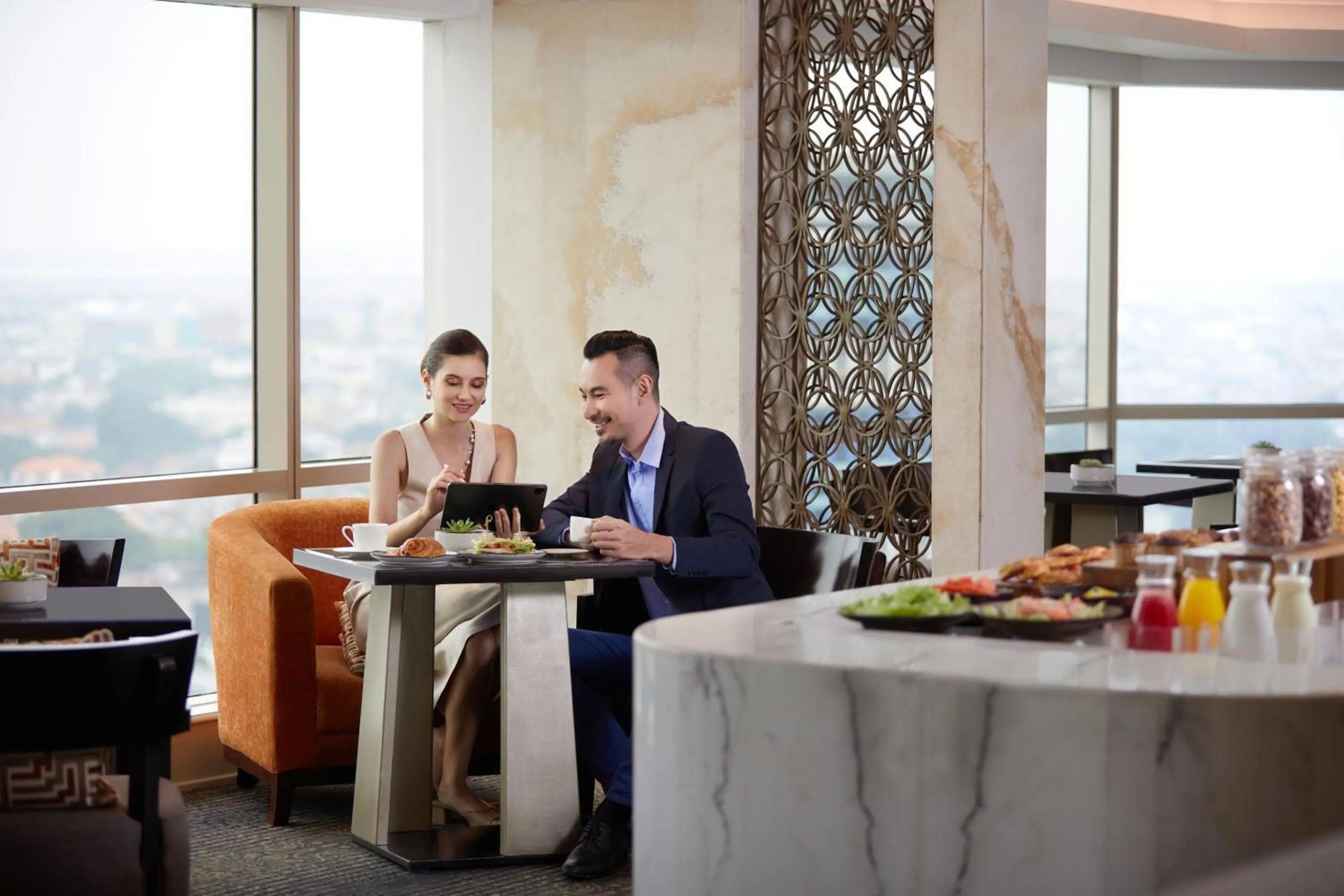 Lounge or bar in JW Marriott Hotel Surabaya