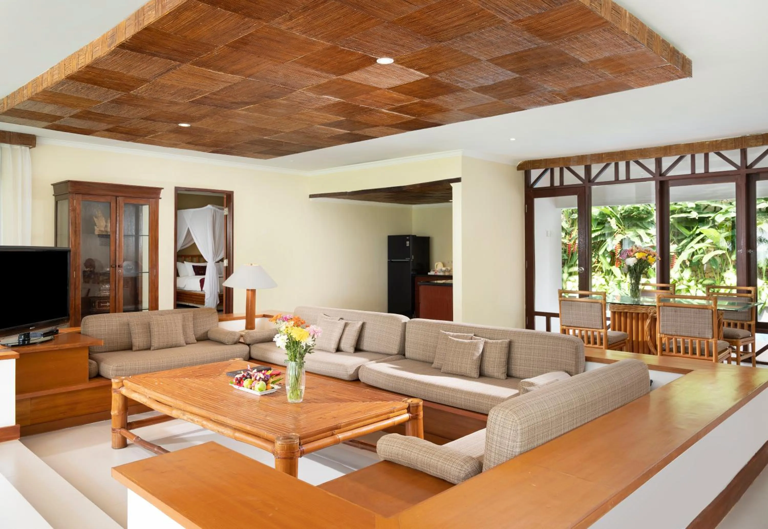 TV and multimedia in Holiday Resort Lombok