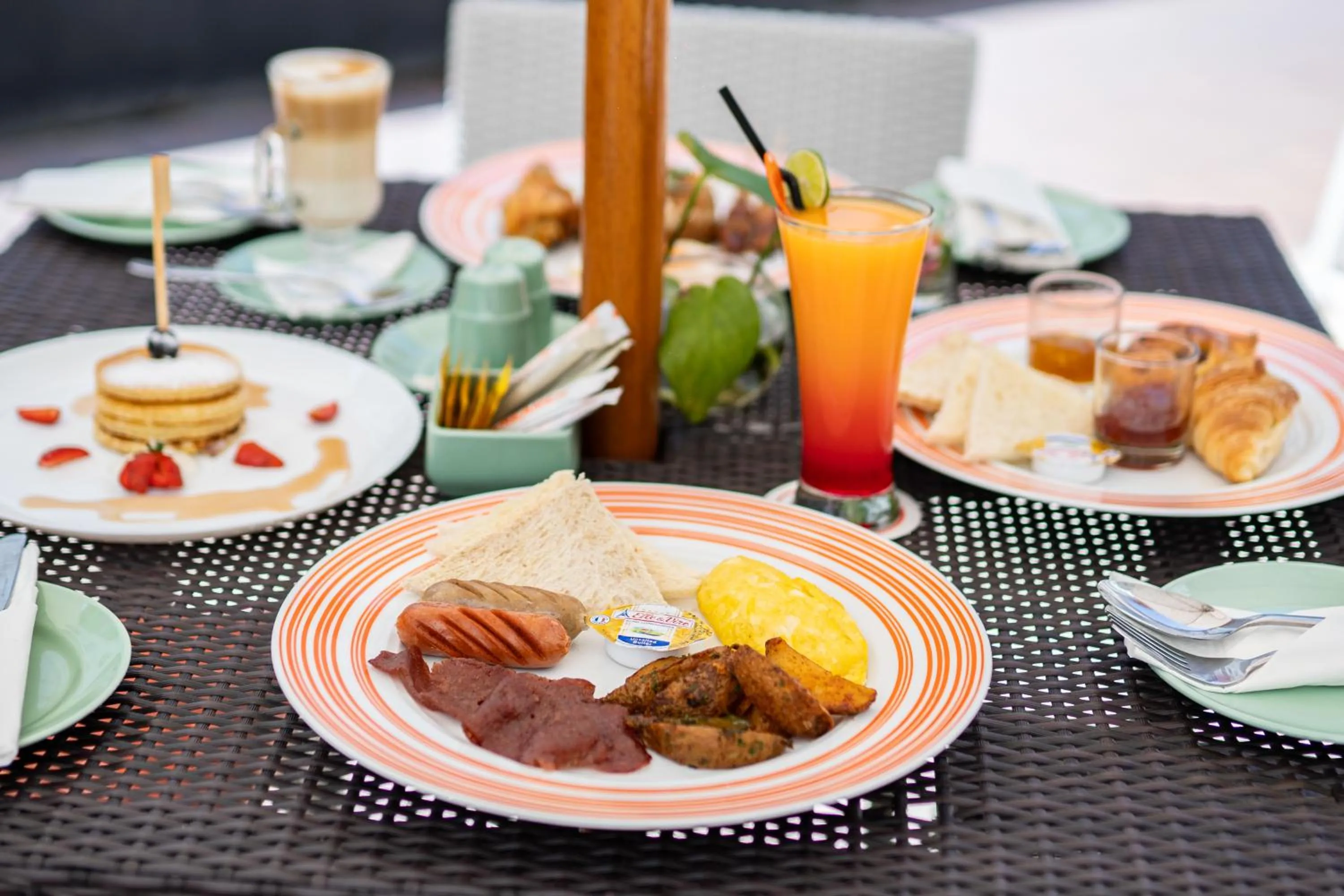 Breakfast in HARRIS Hotel & Residences Riverview Kuta, Bali