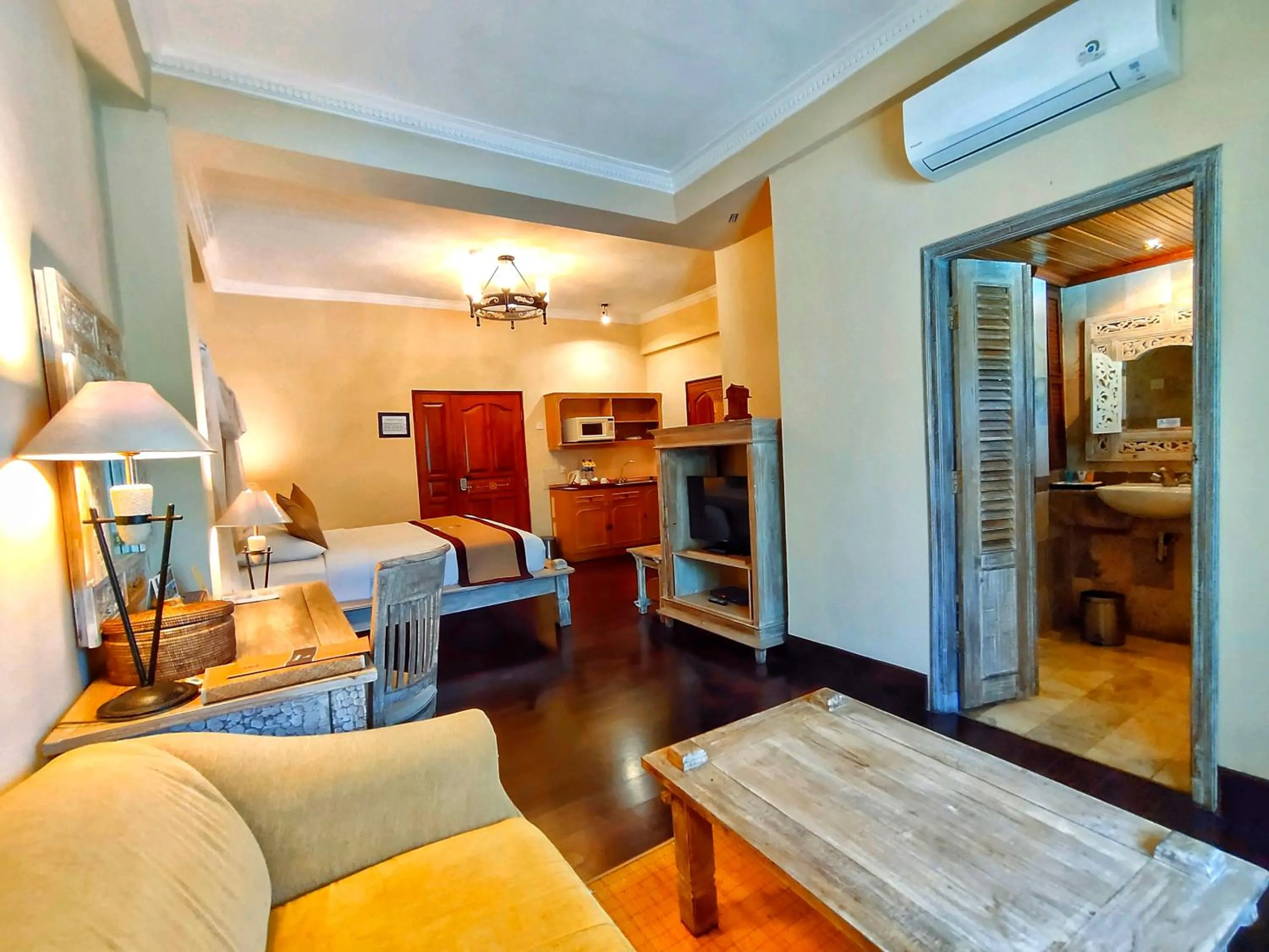 Bed in Jayakarta Hotel Lombok