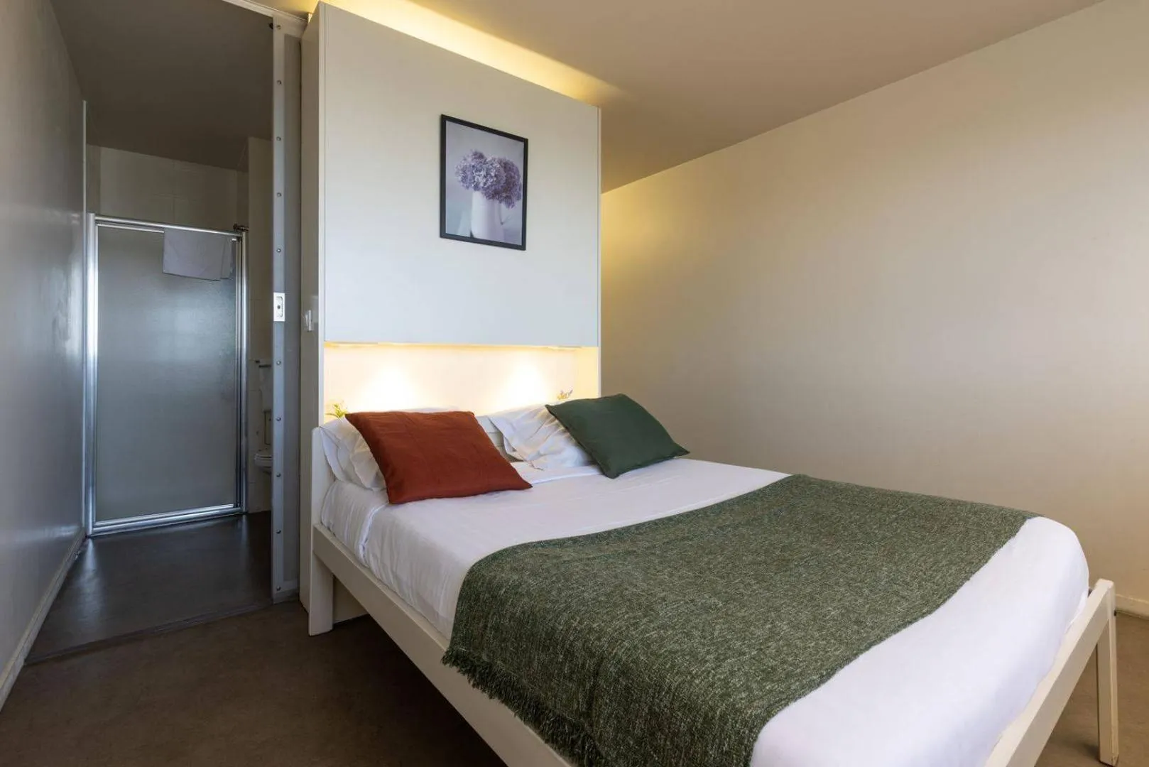 Bed in Study Hôtel Bordeaux Lormont