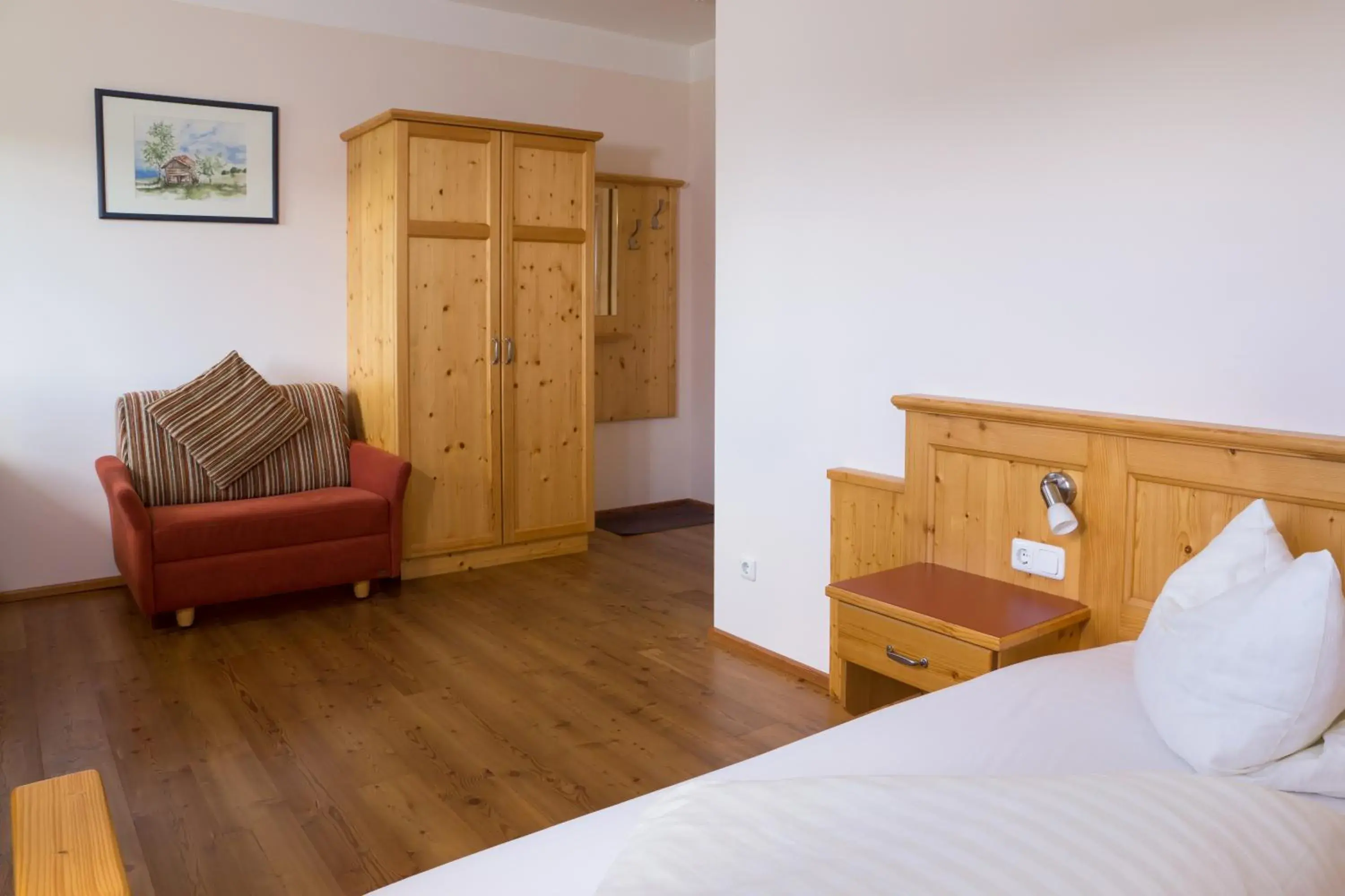 Single Room South Side - single occupancy in Waldbothgut Single Room South Side - single occupancy in Waldbothgut