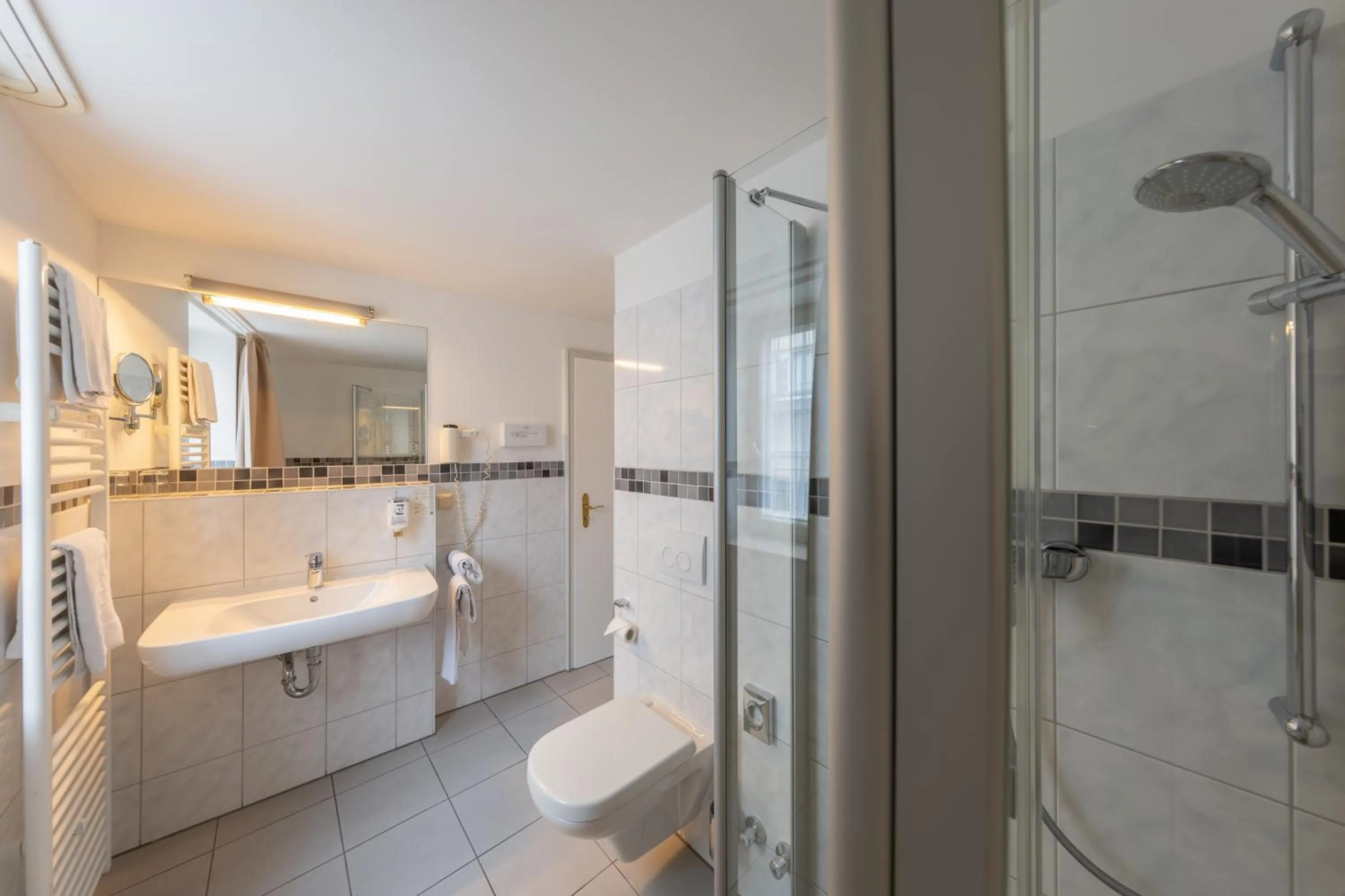 Bathroom in Brauhaus Zum Löwen