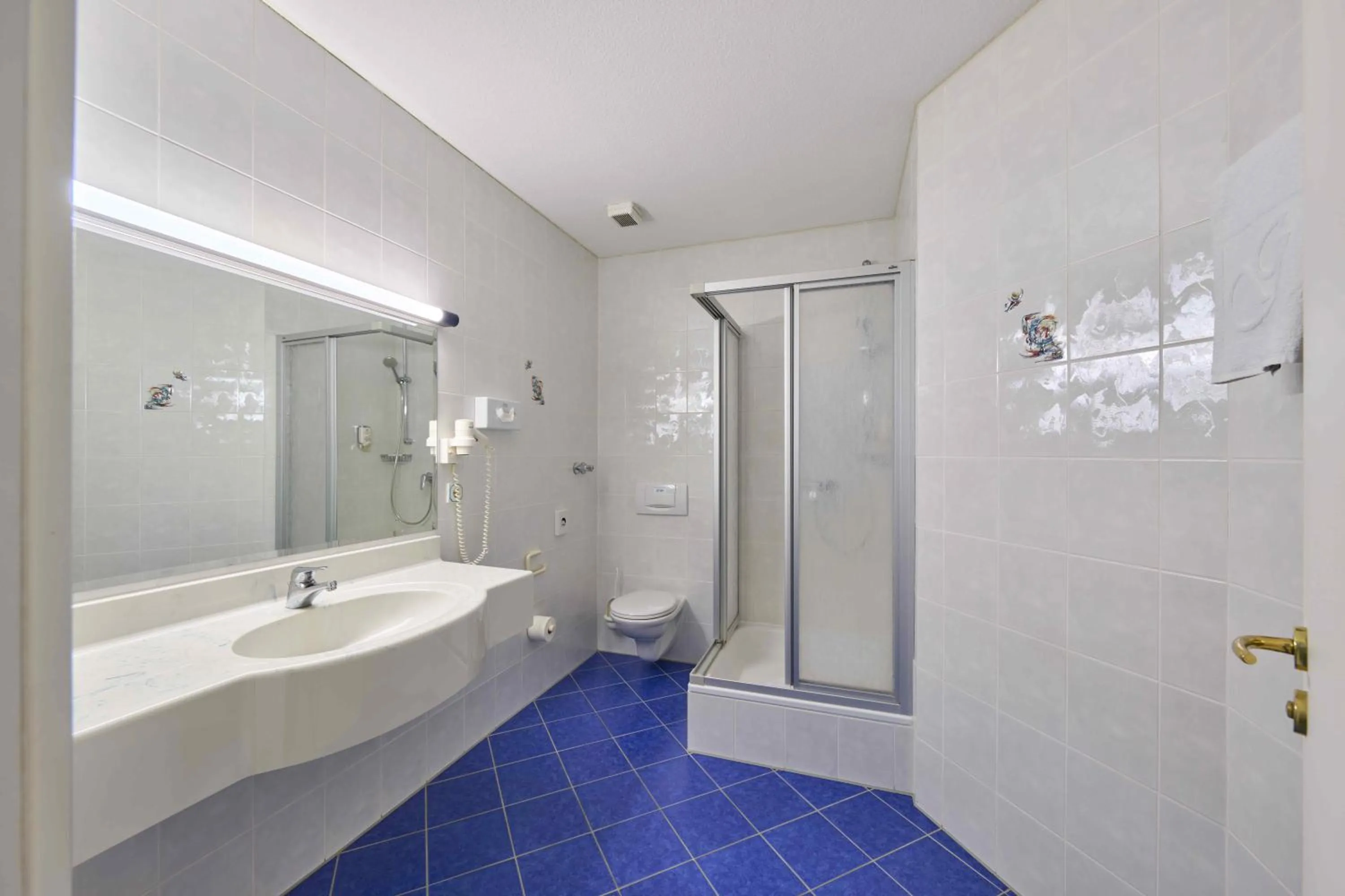 Bathroom in Brauhaus Zum Löwen