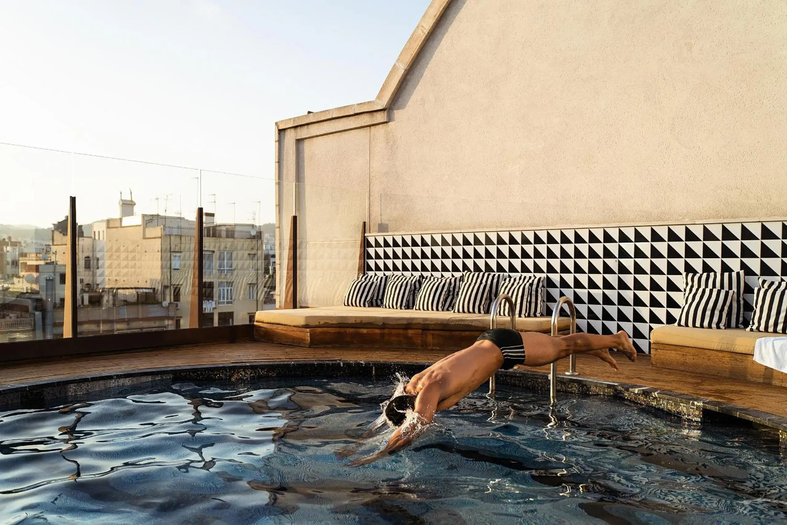 Swimming pool in Room Mate Anna, Barcelona Swimming pool in Room Mate Anna, Barcelona