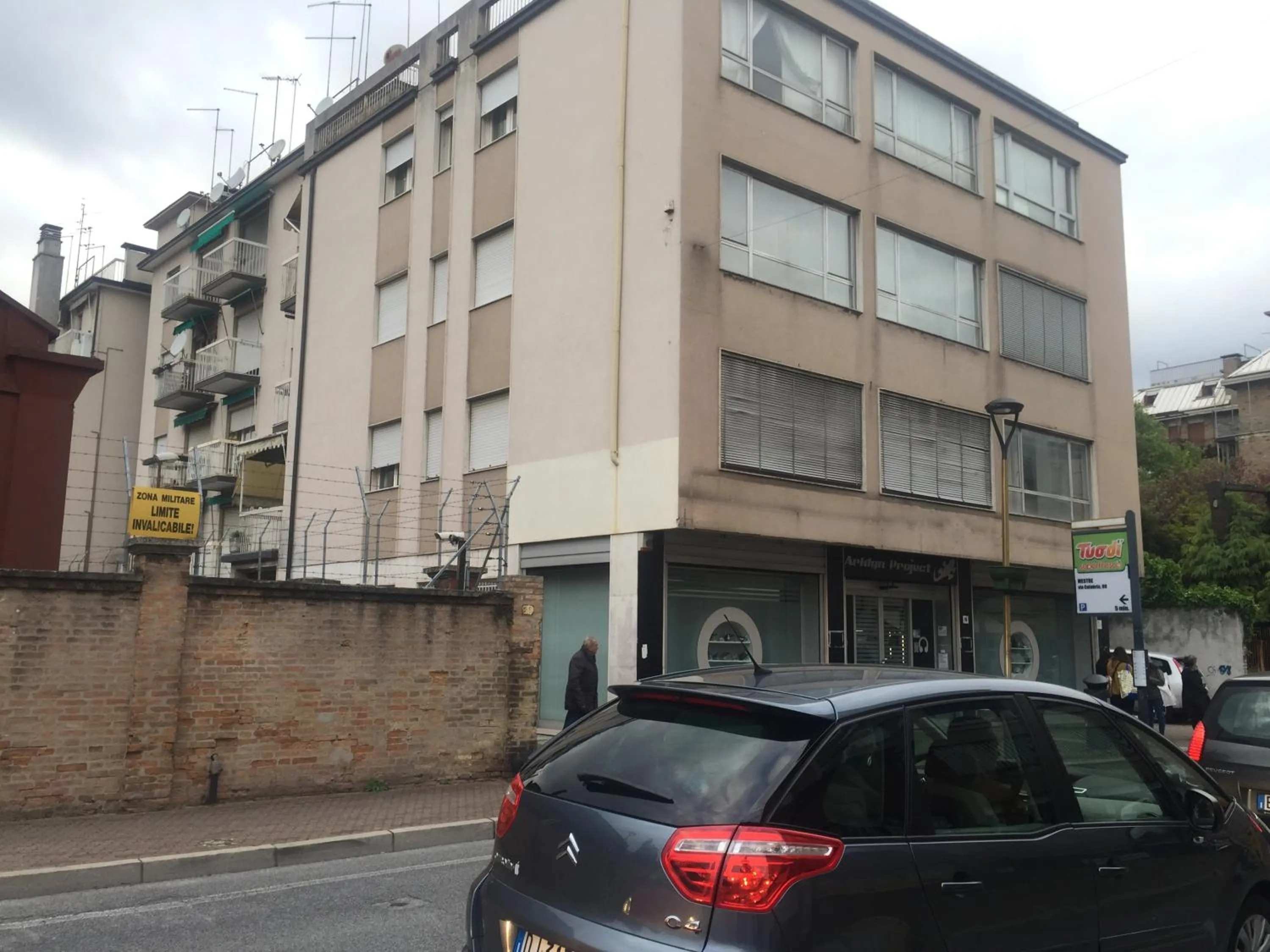 Property building in Venice Dream