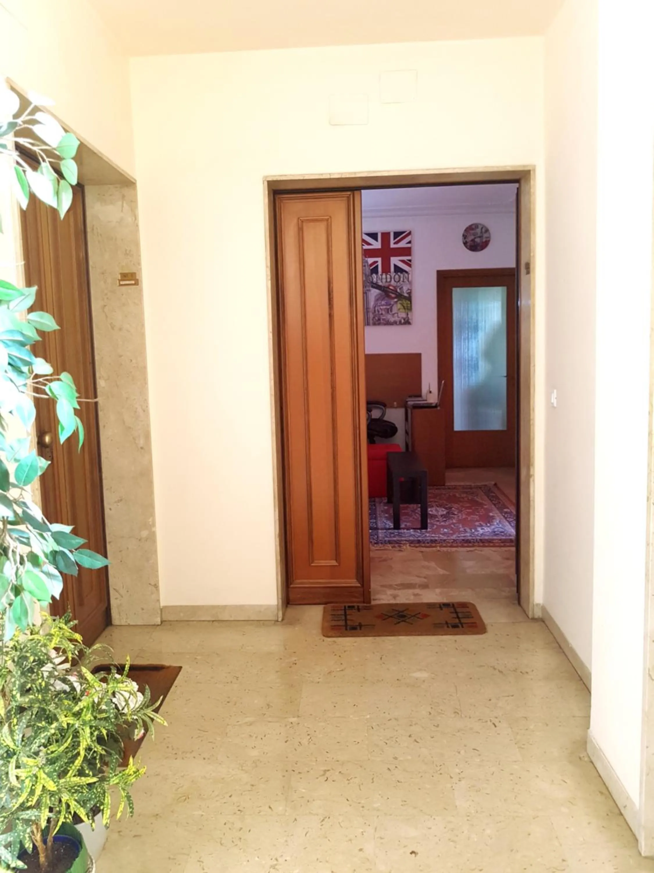 Facade/entrance in Venice Dream