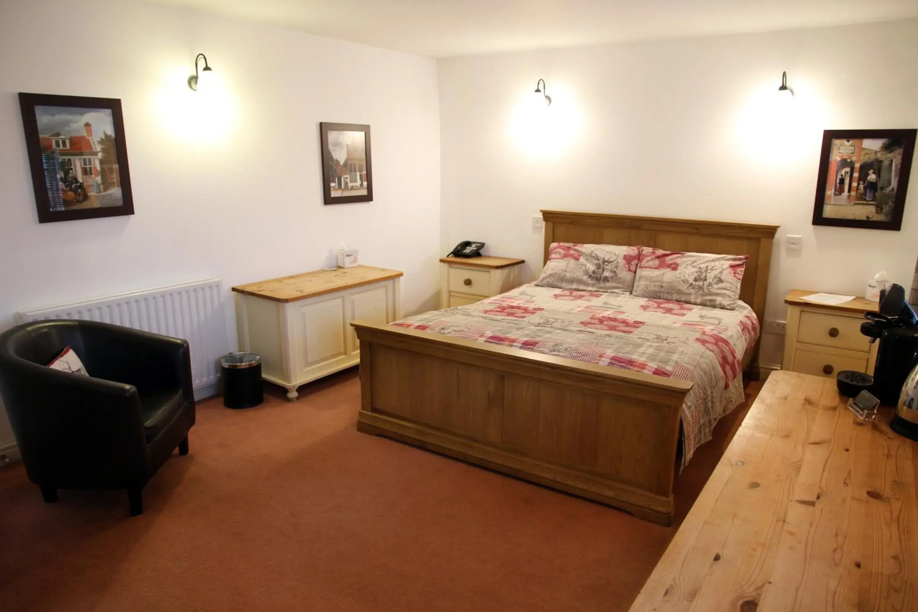 Bed in The White Hart Bed in The White Hart
