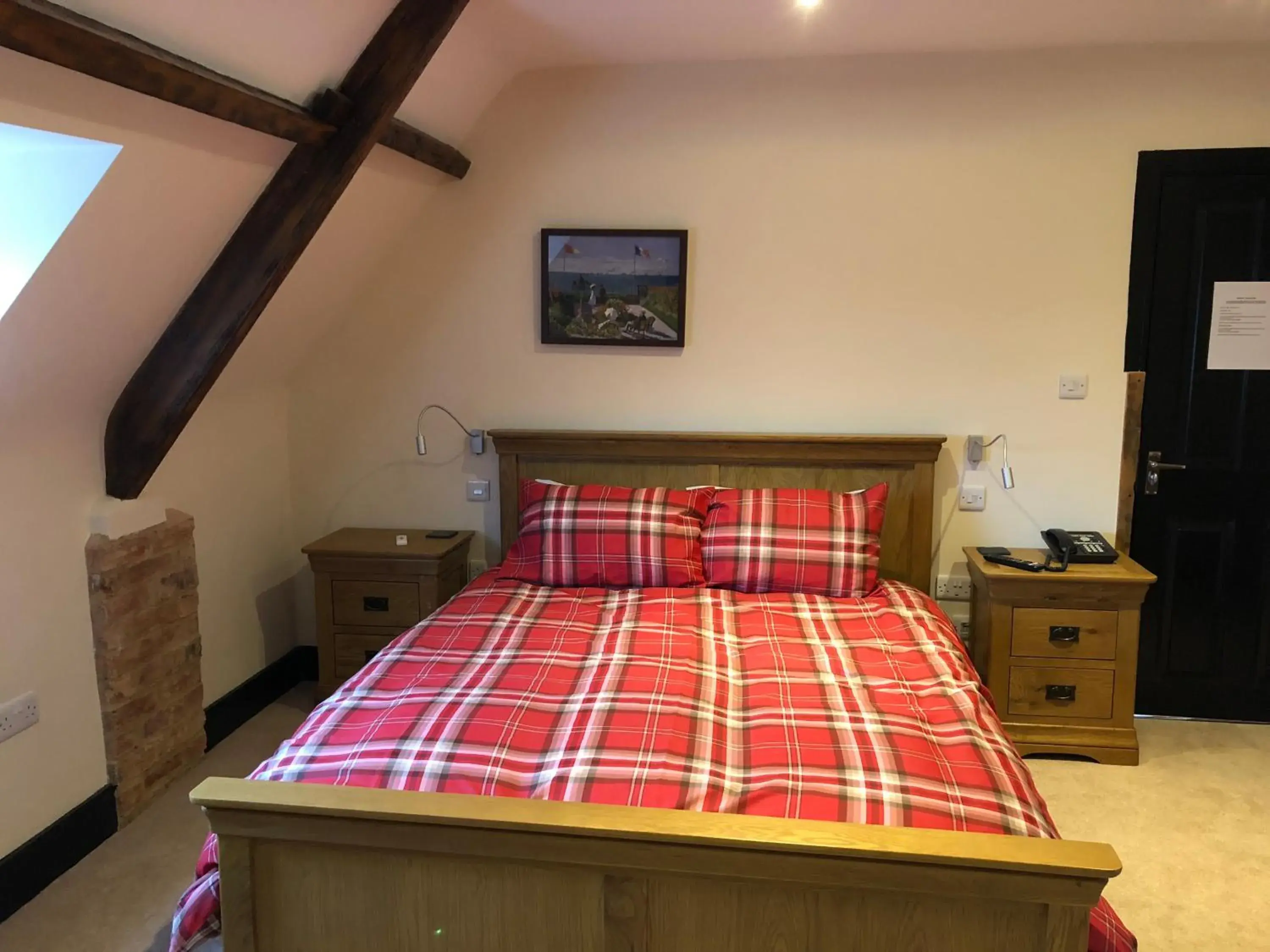 Bedroom, Bed in The White Hart Bedroom, Bed in The White Hart