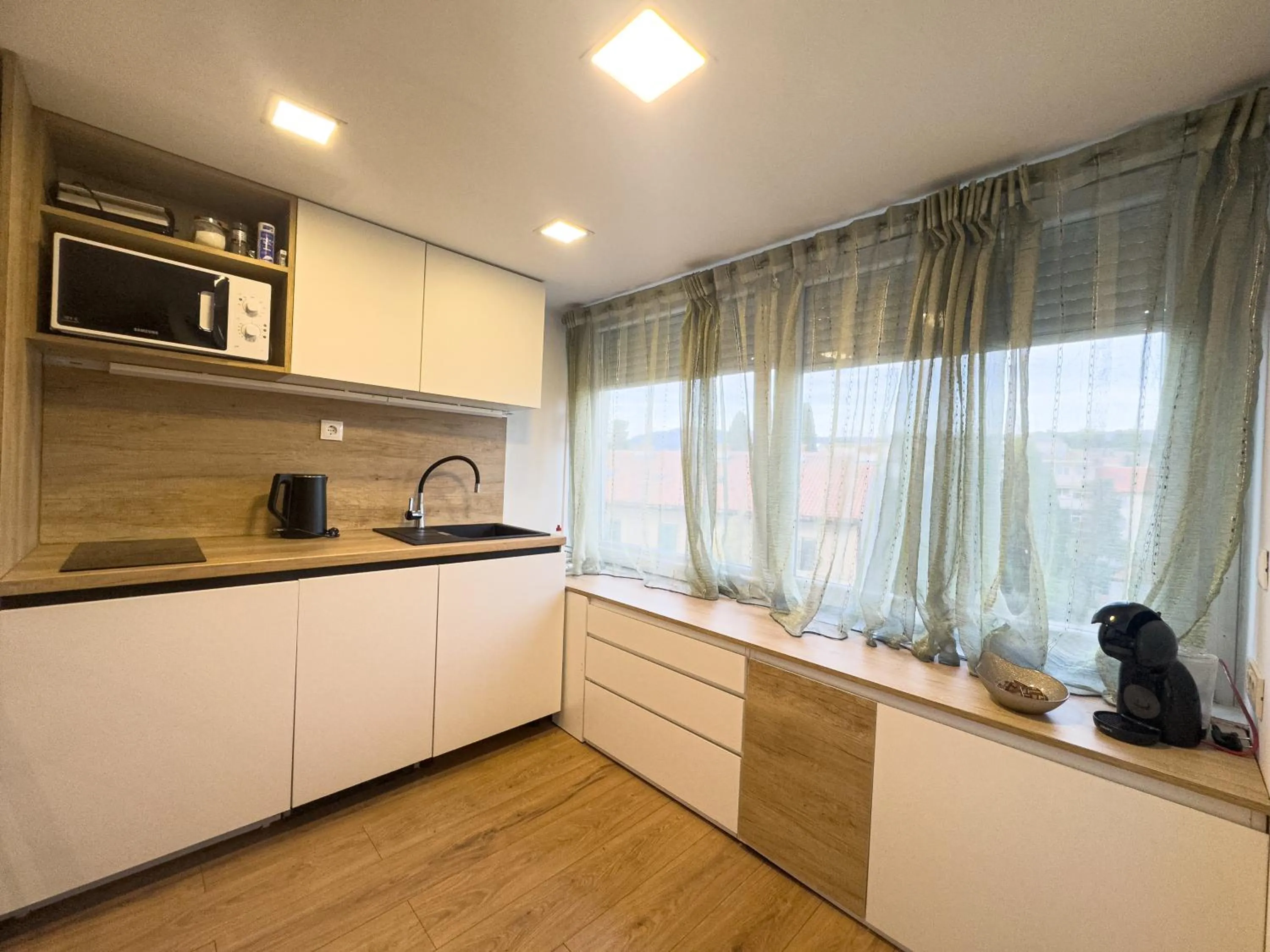 Coffee/tea facilities in Dreams Apartment Bacvice