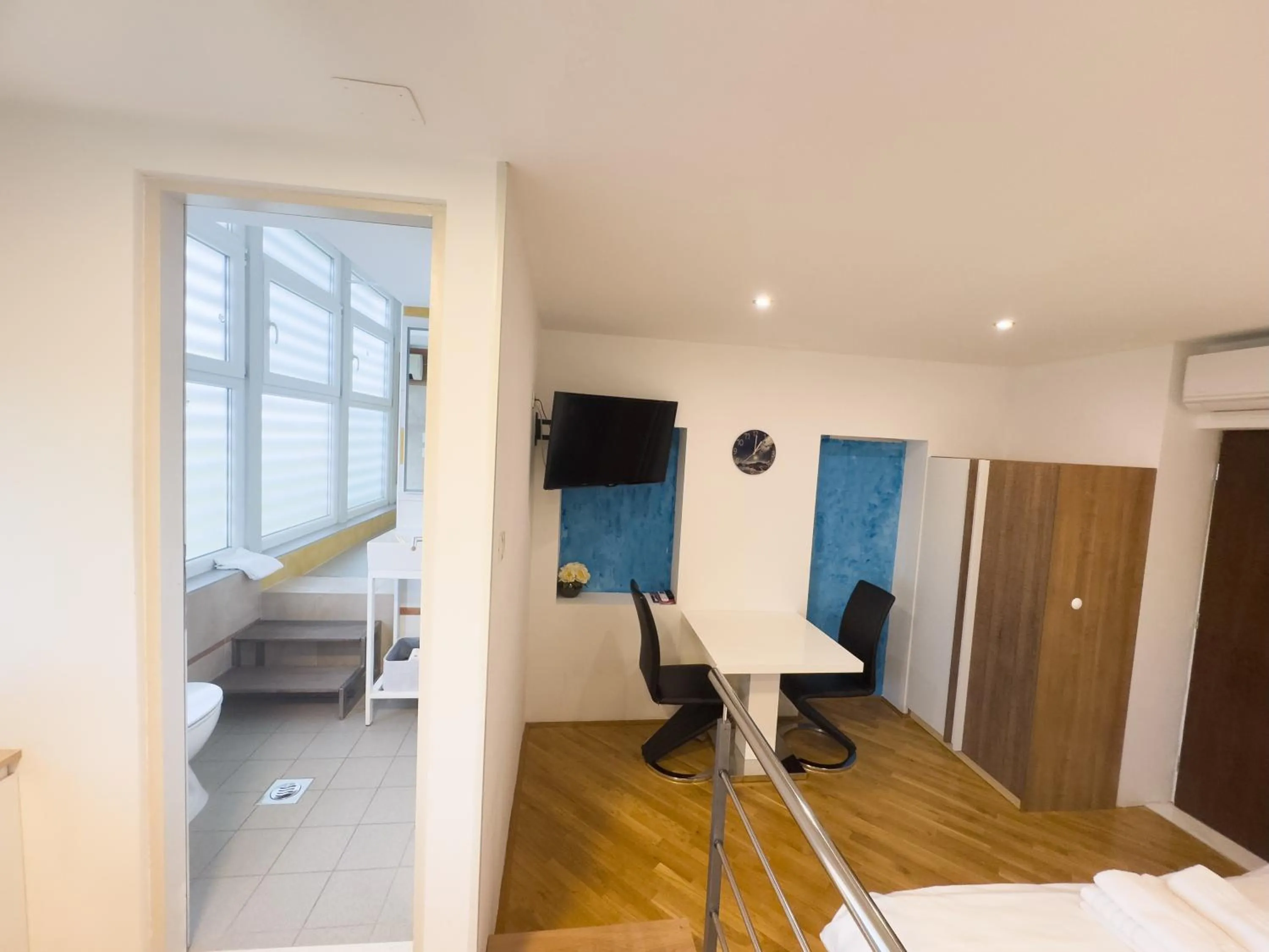 Photo of the whole room, Bed in Dreams Apartment Bacvice