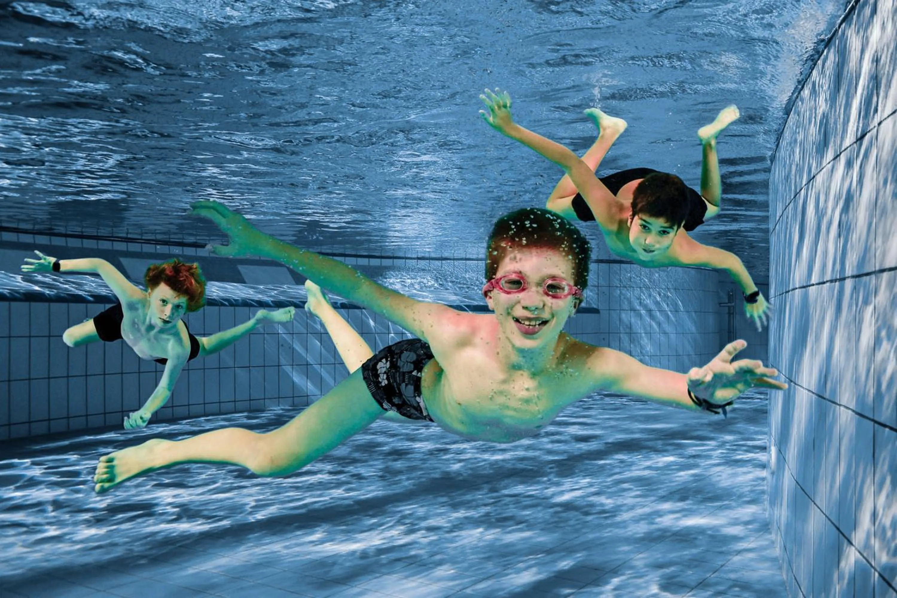 Swimming pool in Courtyard by Marriott Basel