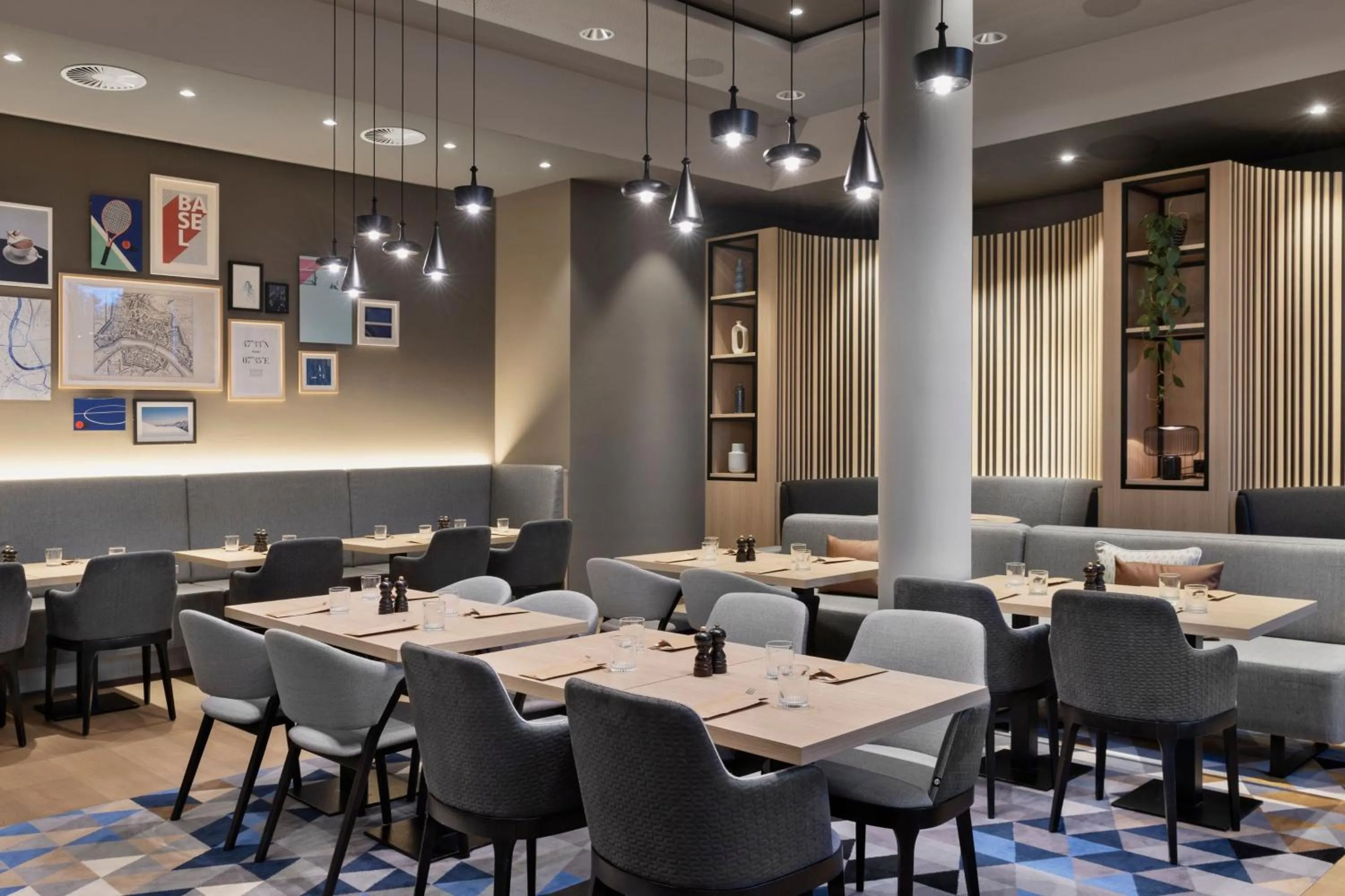 Lounge or bar in Courtyard by Marriott Basel