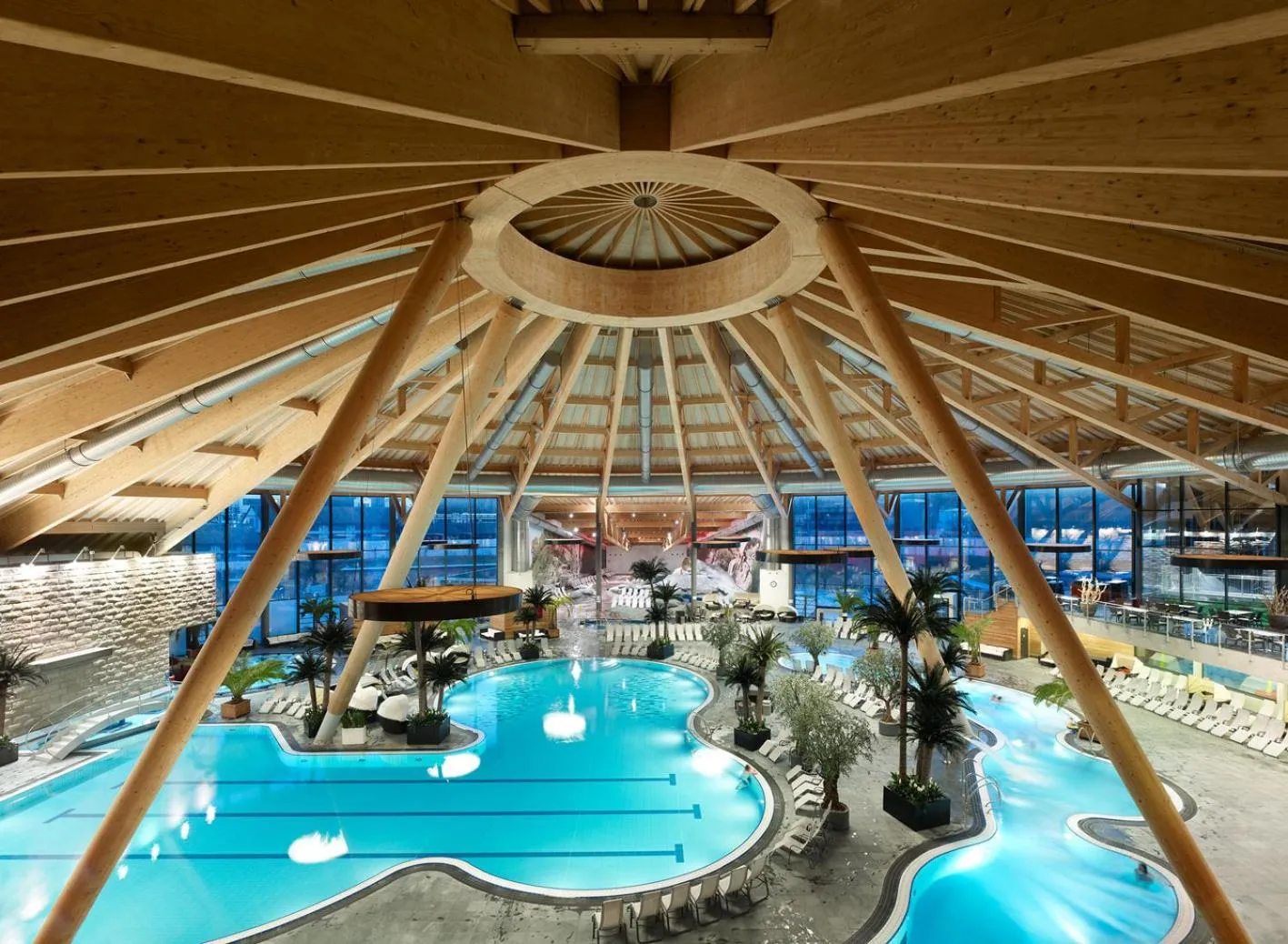 Swimming pool in Courtyard by Marriott Basel