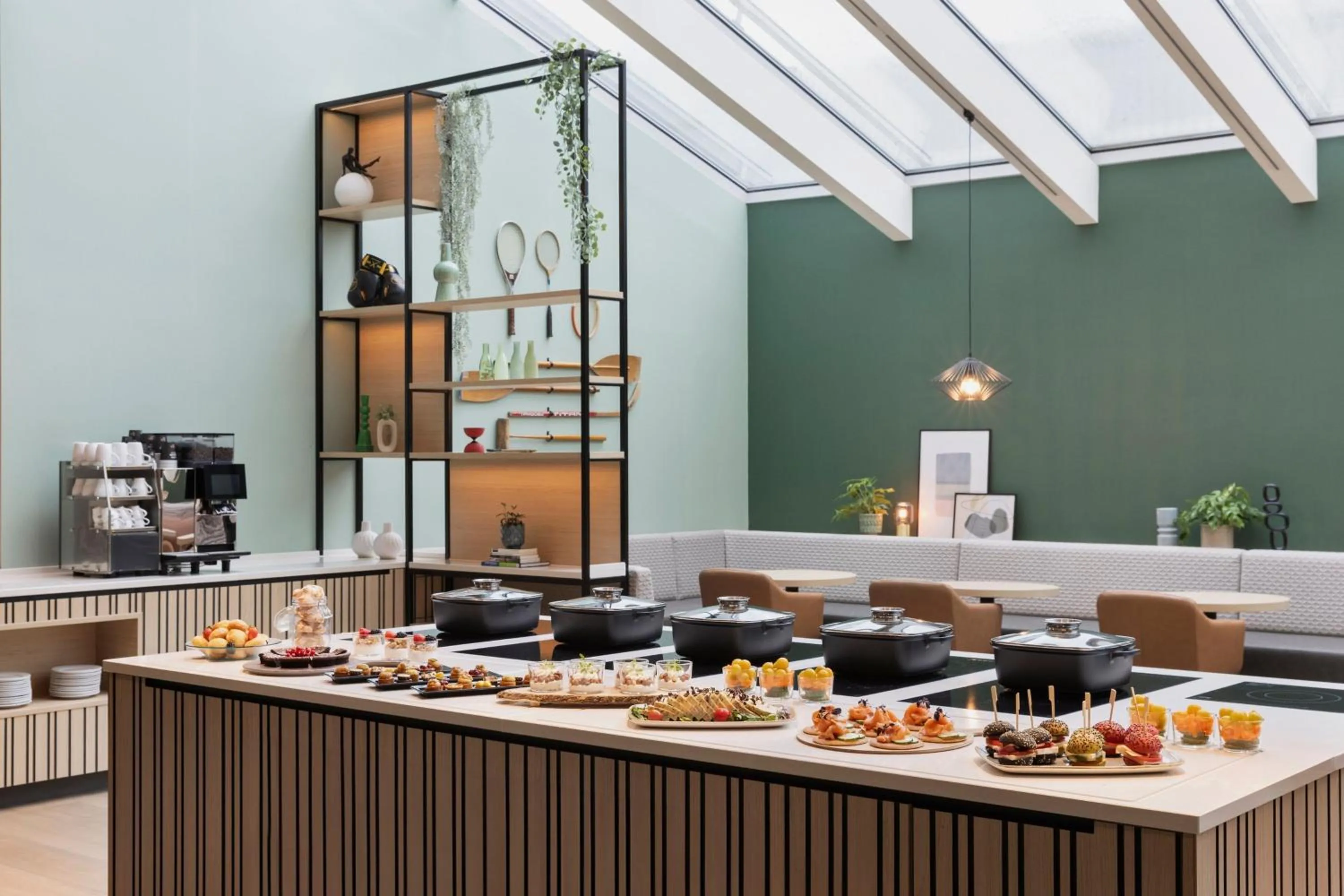 Meeting/conference room in Courtyard by Marriott Basel